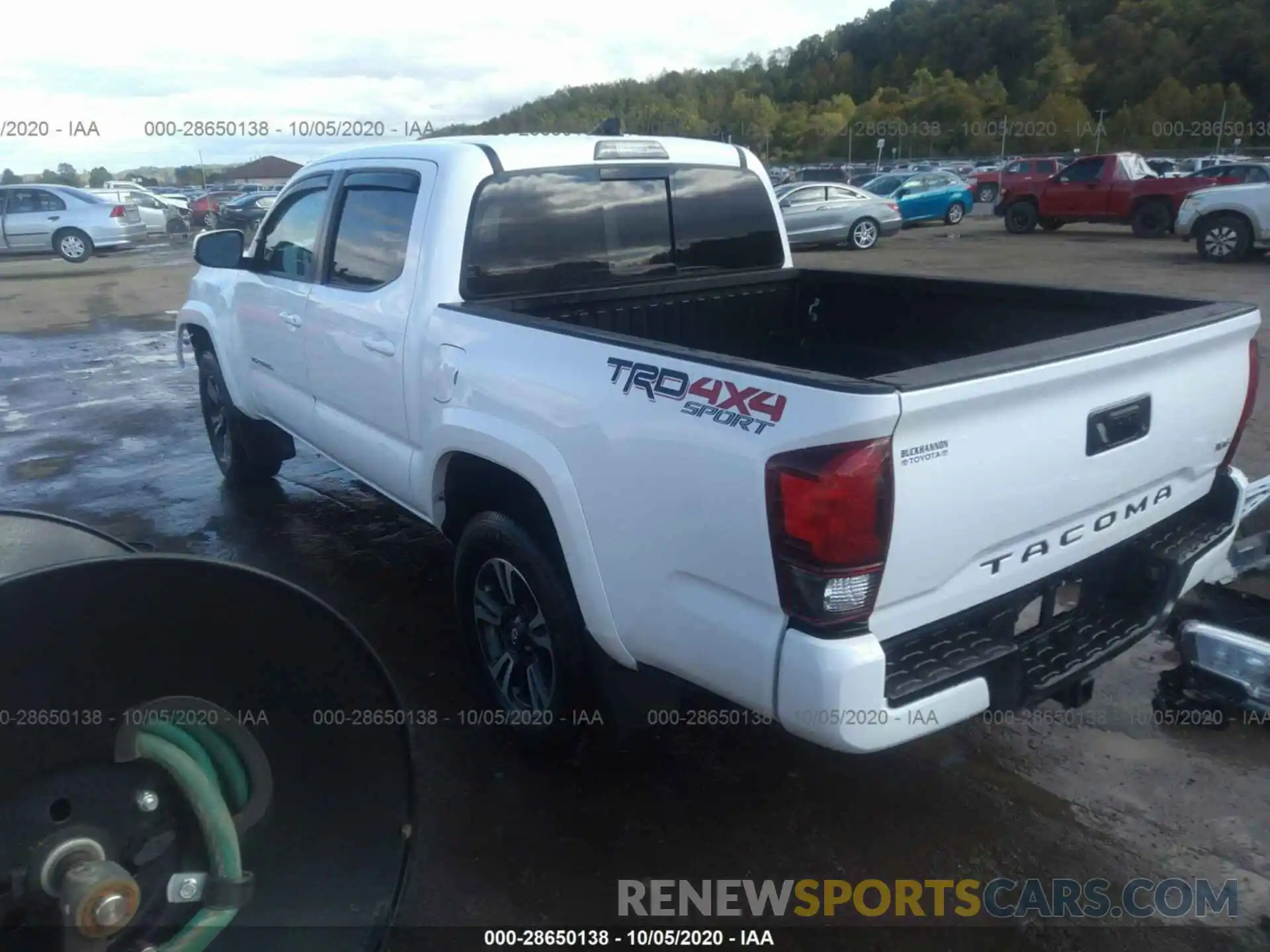 3 Photograph of a damaged car 3TMCZ5AN8KM264559 TOYOTA TACOMA 4WD 2019