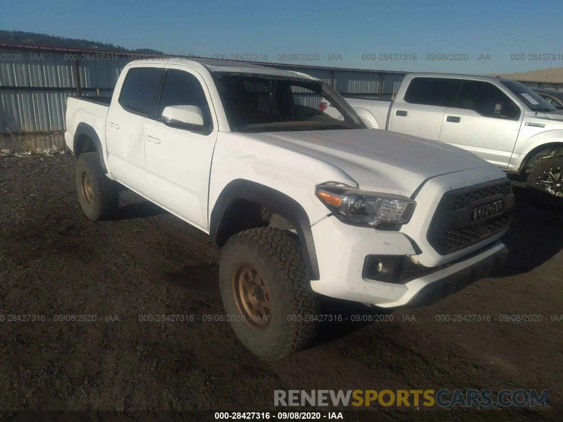 1 Photograph of a damaged car 3TMCZ5AN8KM269972 TOYOTA TACOMA 4WD 2019