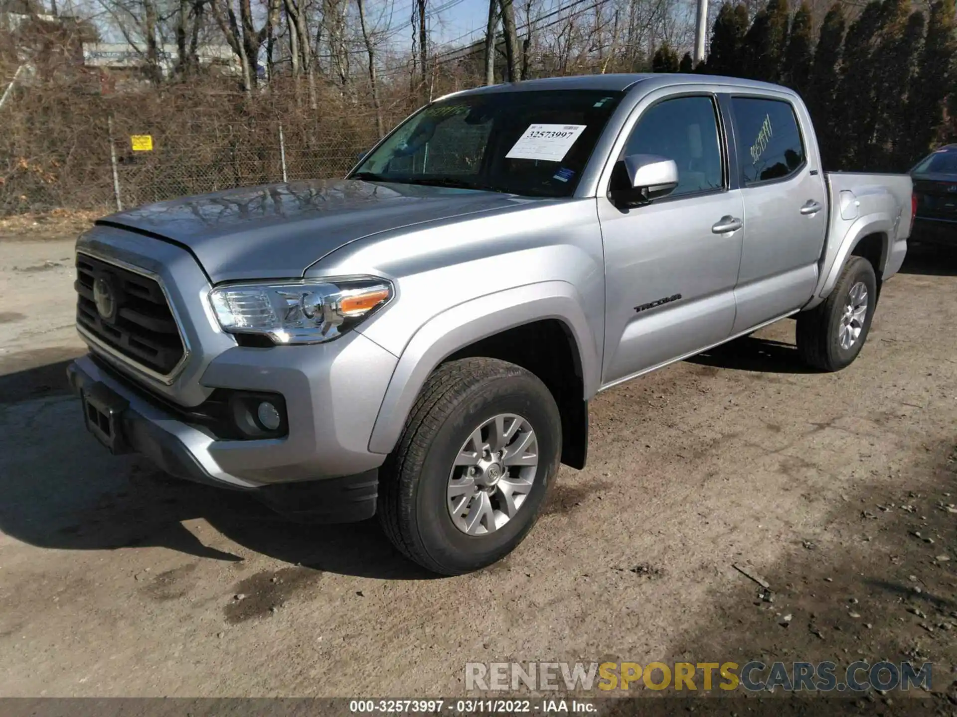 2 Photograph of a damaged car 3TMCZ5AN8KM270376 TOYOTA TACOMA 4WD 2019