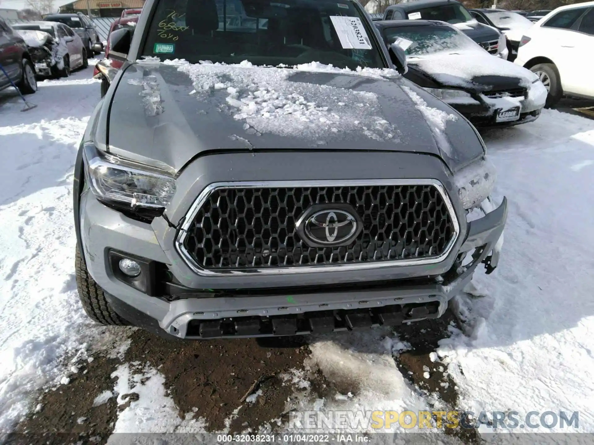 6 Photograph of a damaged car 3TMCZ5AN8KM272273 TOYOTA TACOMA 4WD 2019