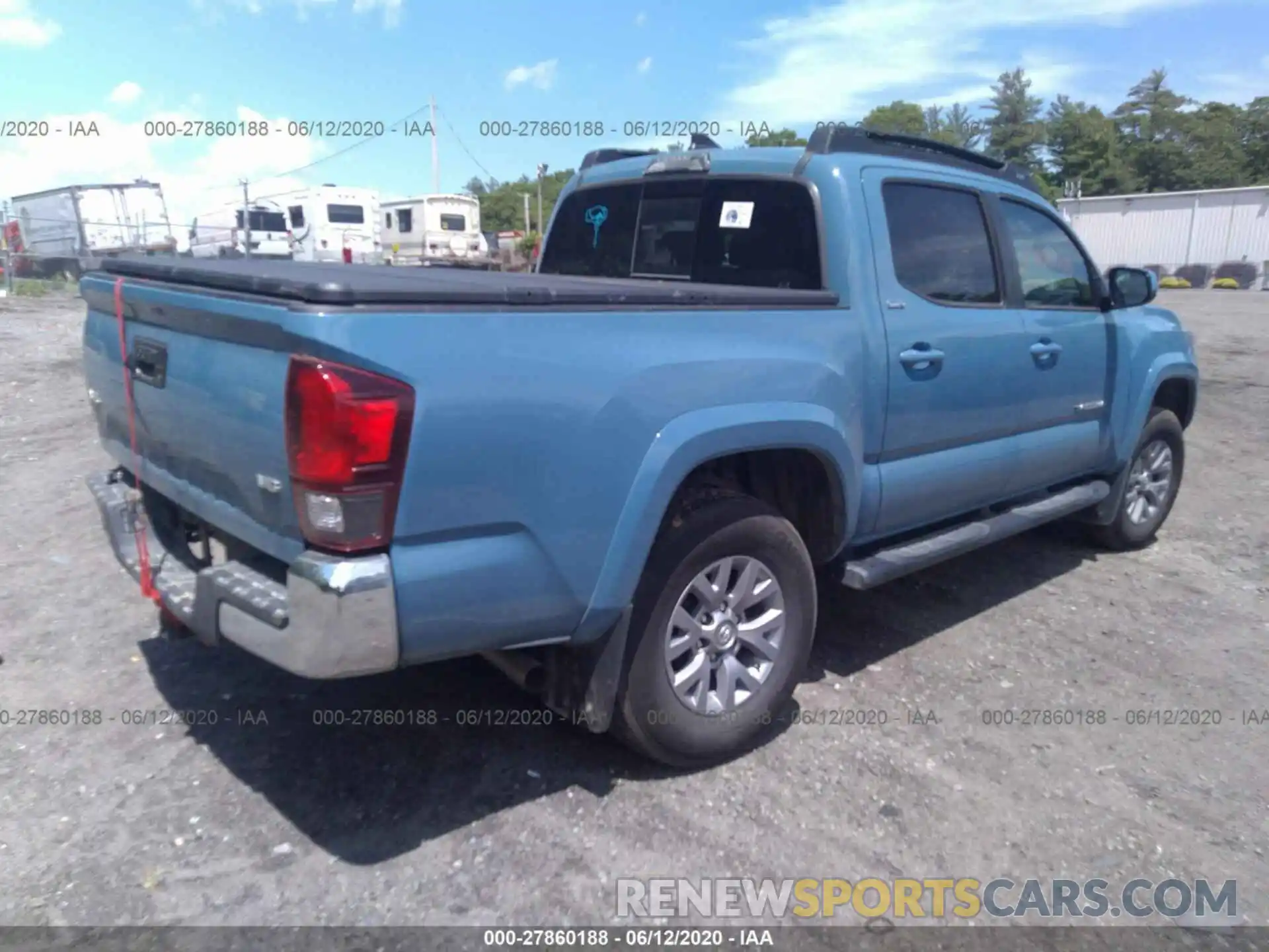 4 Photograph of a damaged car 3TMCZ5AN8KM279739 TOYOTA TACOMA 4WD 2019