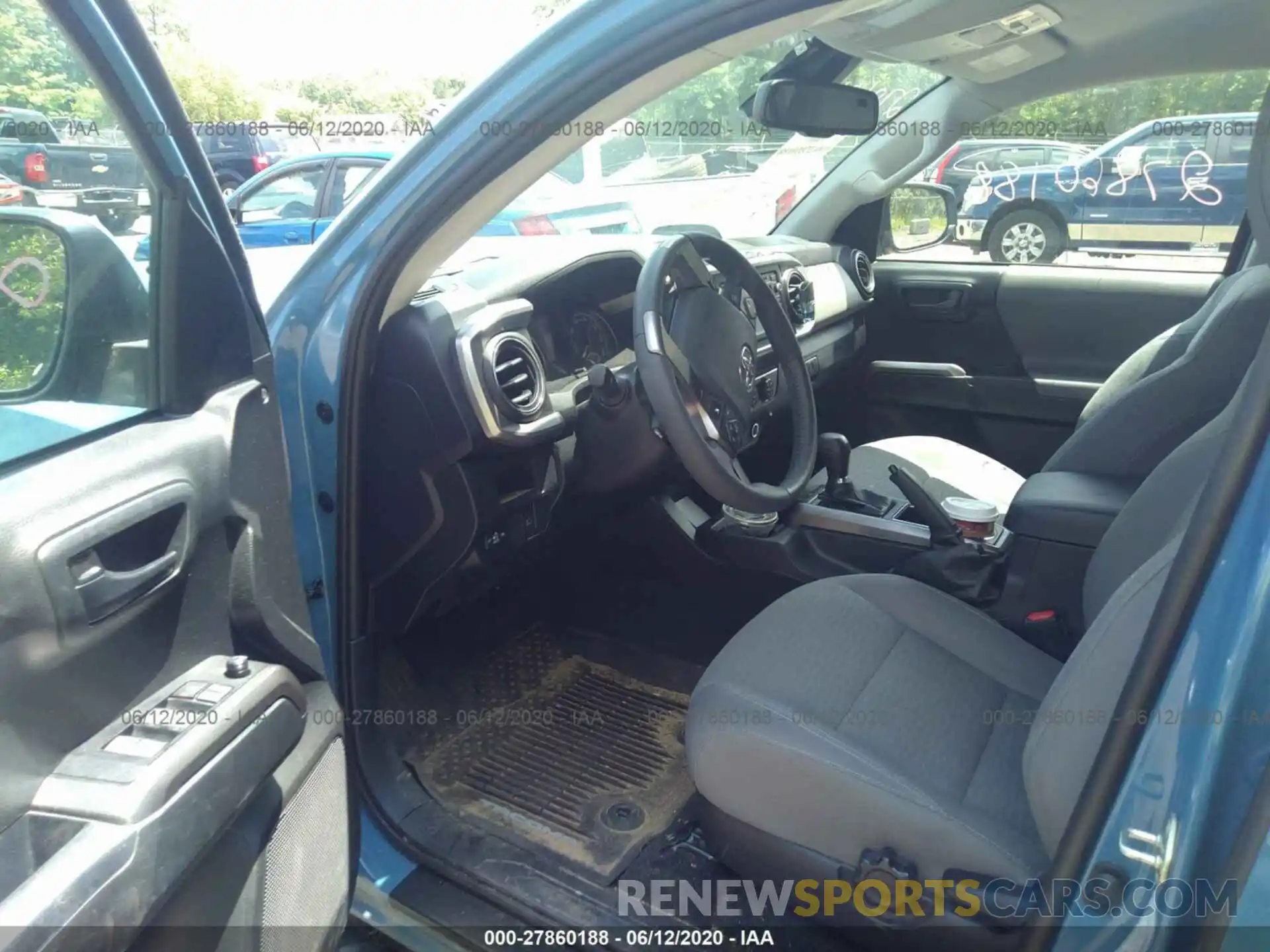 5 Photograph of a damaged car 3TMCZ5AN8KM279739 TOYOTA TACOMA 4WD 2019