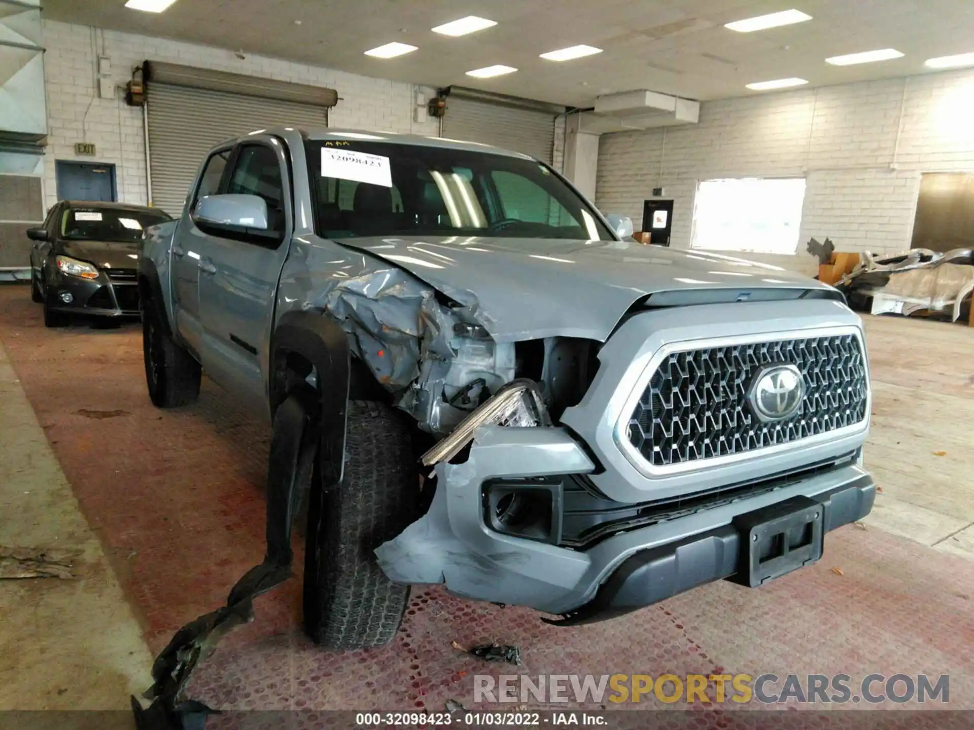 1 Photograph of a damaged car 3TMCZ5AN8KM287999 TOYOTA TACOMA 4WD 2019