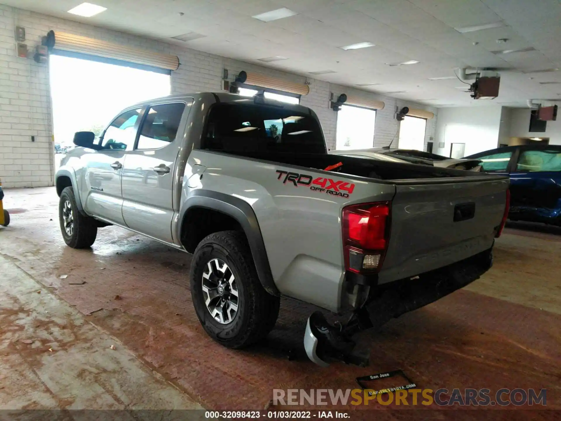 3 Photograph of a damaged car 3TMCZ5AN8KM287999 TOYOTA TACOMA 4WD 2019