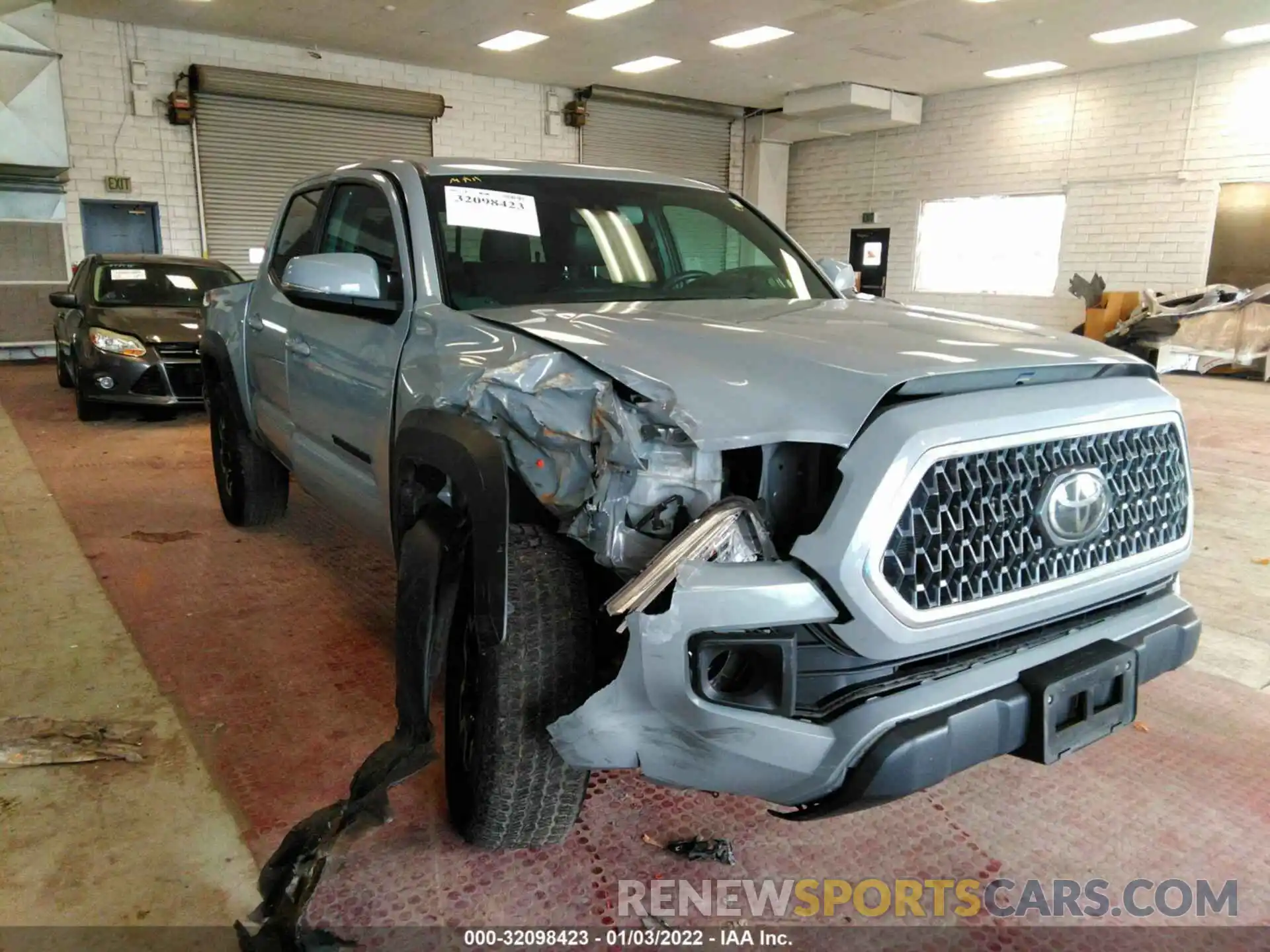 6 Photograph of a damaged car 3TMCZ5AN8KM287999 TOYOTA TACOMA 4WD 2019