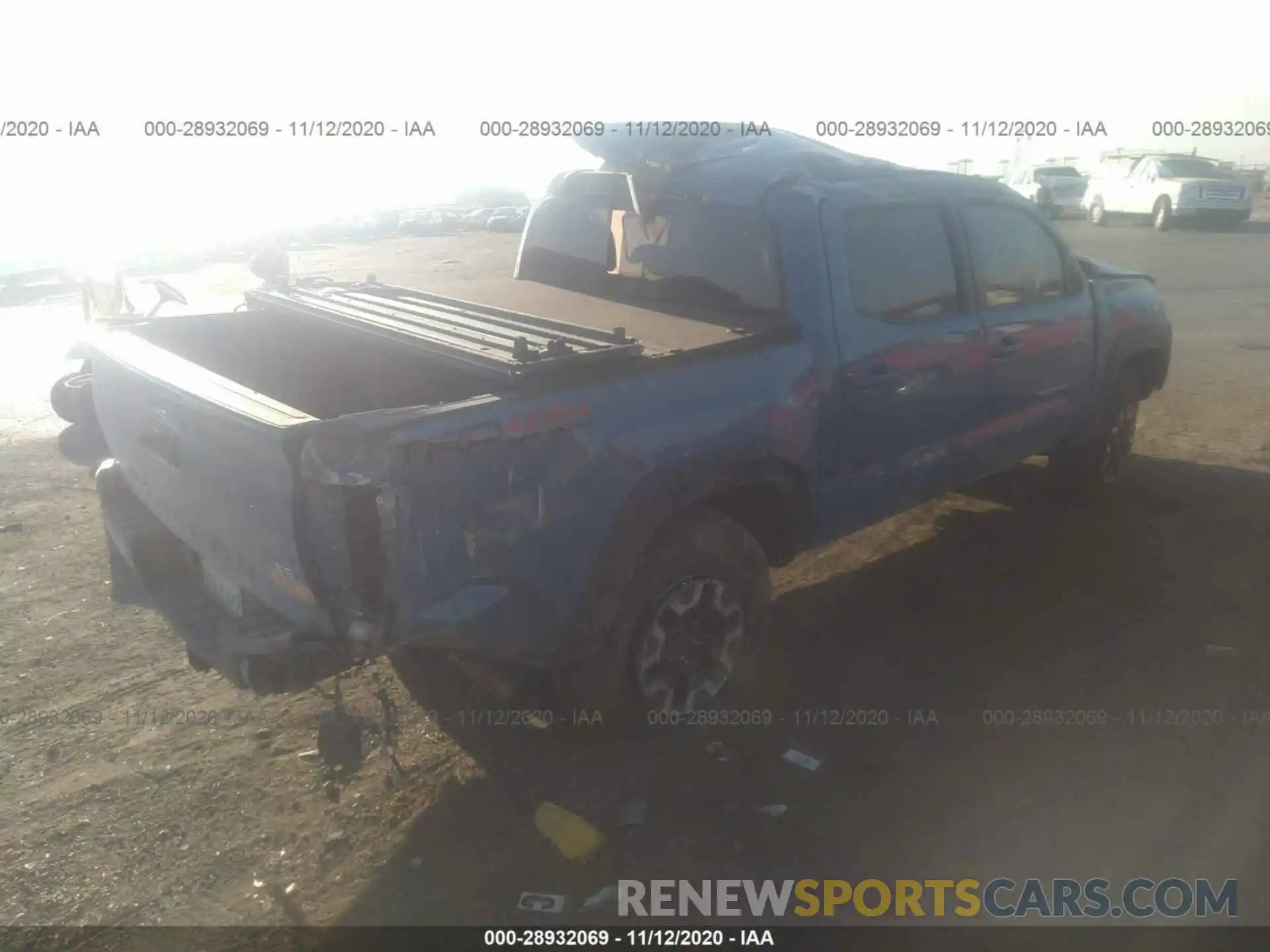 4 Photograph of a damaged car 3TMCZ5AN9KM193453 TOYOTA TACOMA 4WD 2019