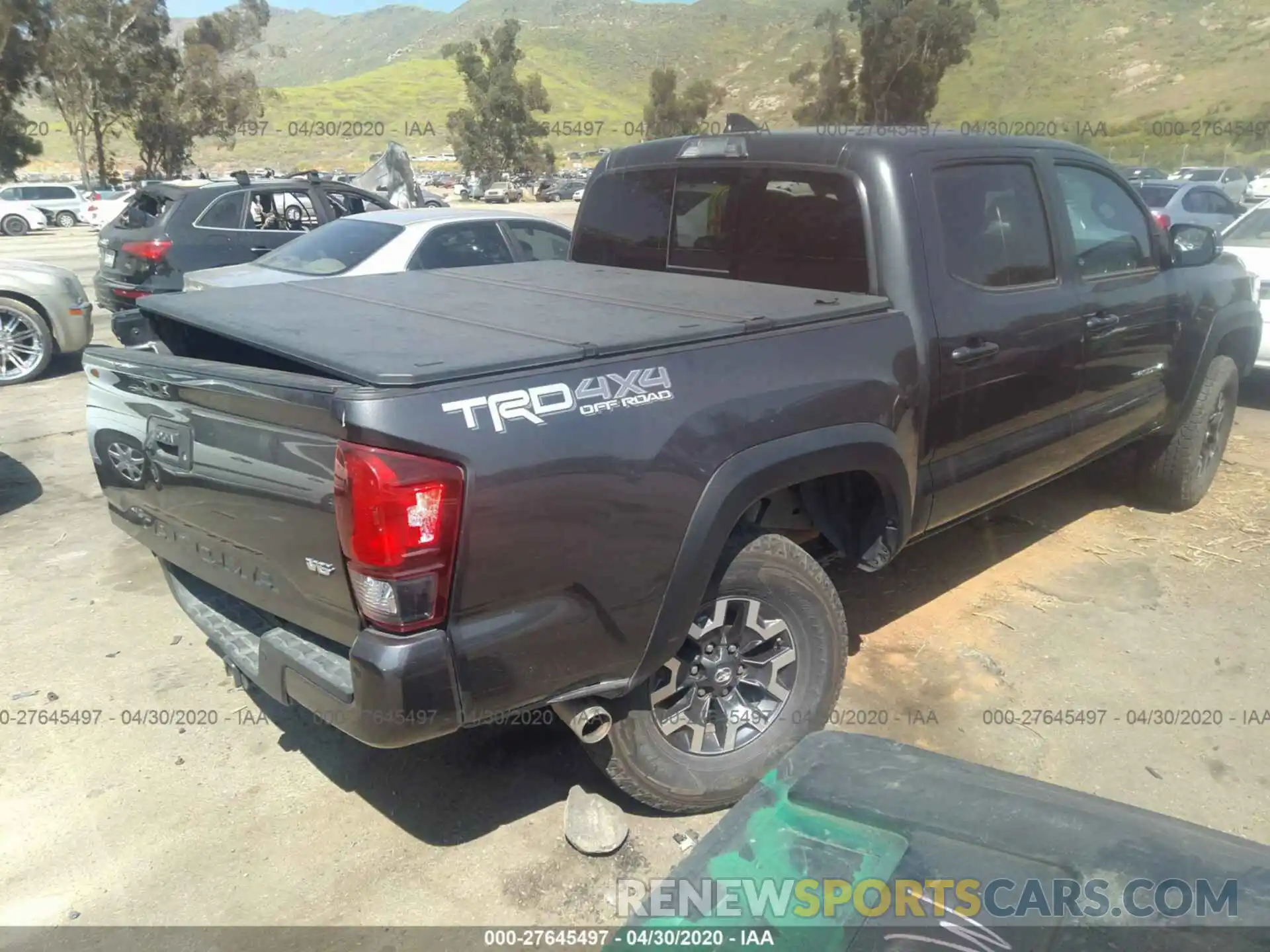 4 Photograph of a damaged car 3TMCZ5AN9KM195204 TOYOTA TACOMA 4WD 2019