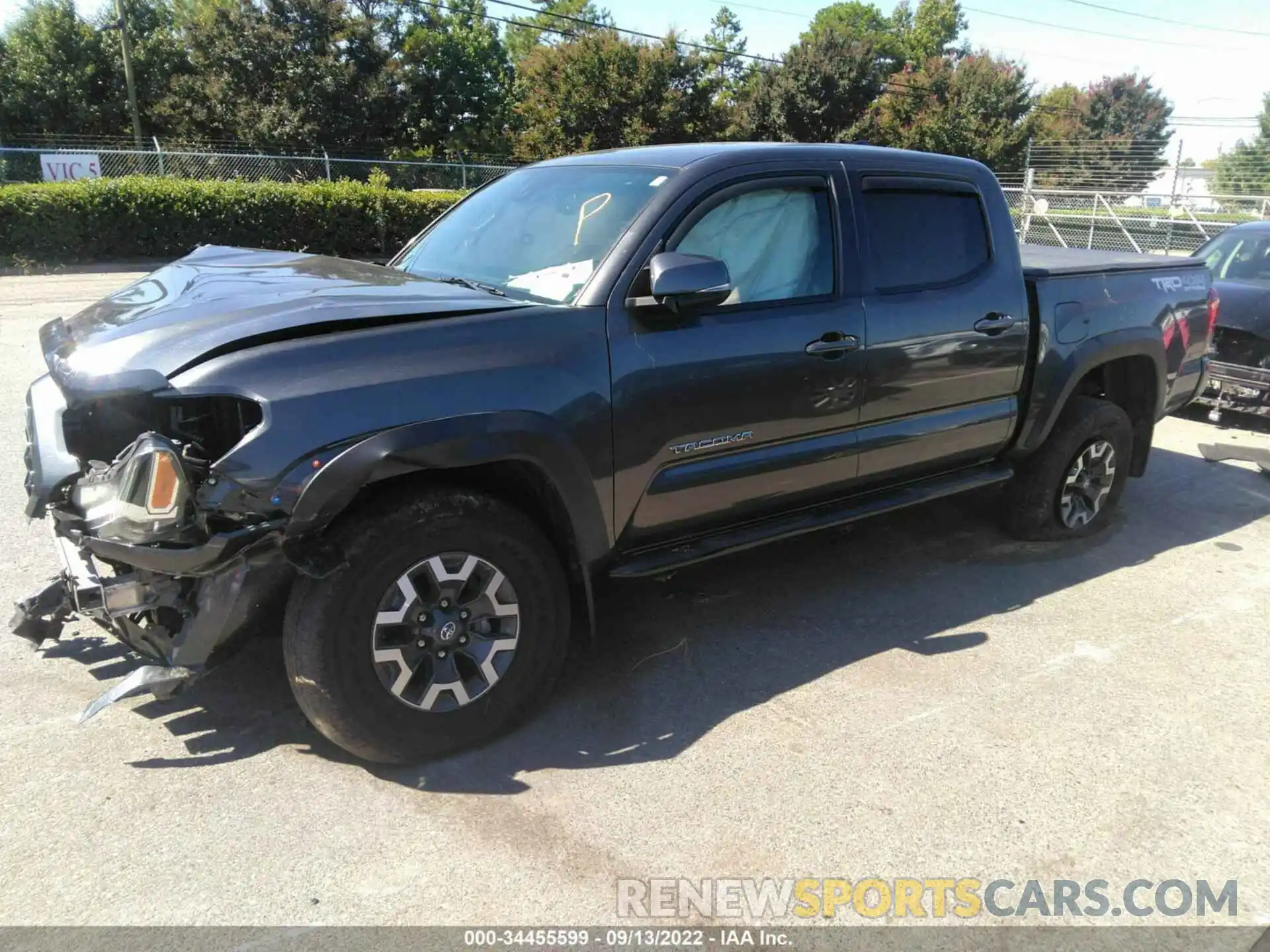 2 Photograph of a damaged car 3TMCZ5AN9KM203382 TOYOTA TACOMA 4WD 2019