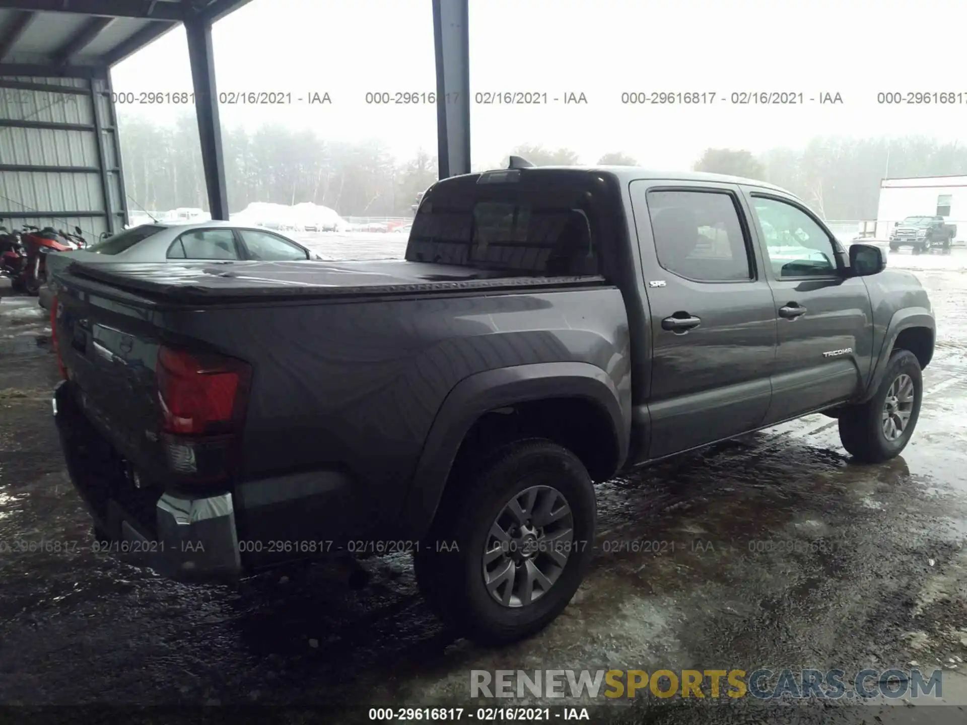 4 Photograph of a damaged car 3TMCZ5AN9KM204855 TOYOTA TACOMA 4WD 2019