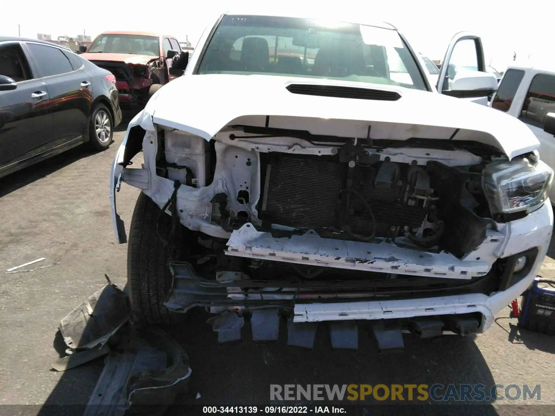 6 Photograph of a damaged car 3TMCZ5AN9KM205813 TOYOTA TACOMA 4WD 2019