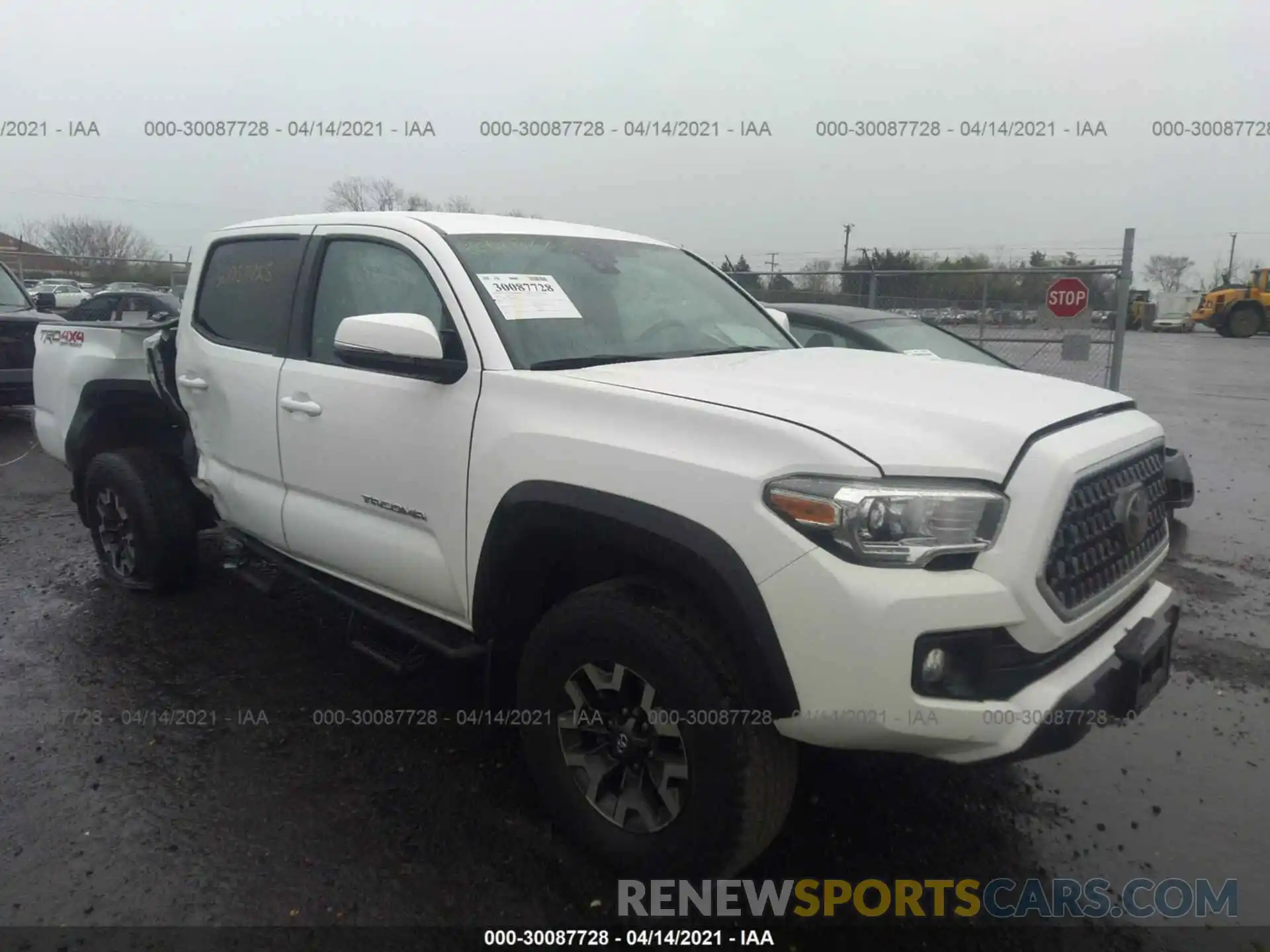 1 Photograph of a damaged car 3TMCZ5AN9KM210347 TOYOTA TACOMA 4WD 2019