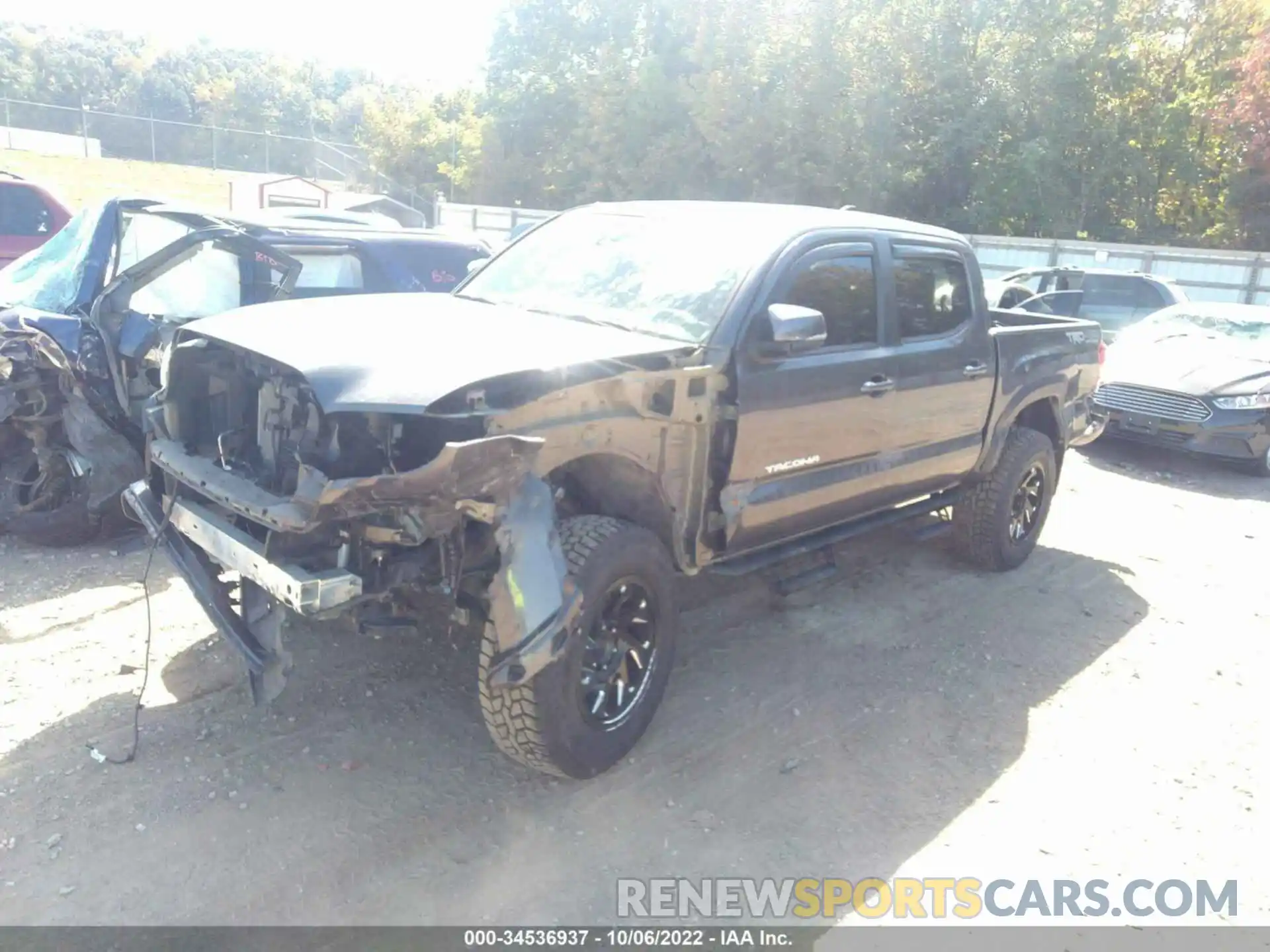 2 Photograph of a damaged car 3TMCZ5AN9KM222630 TOYOTA TACOMA 4WD 2019