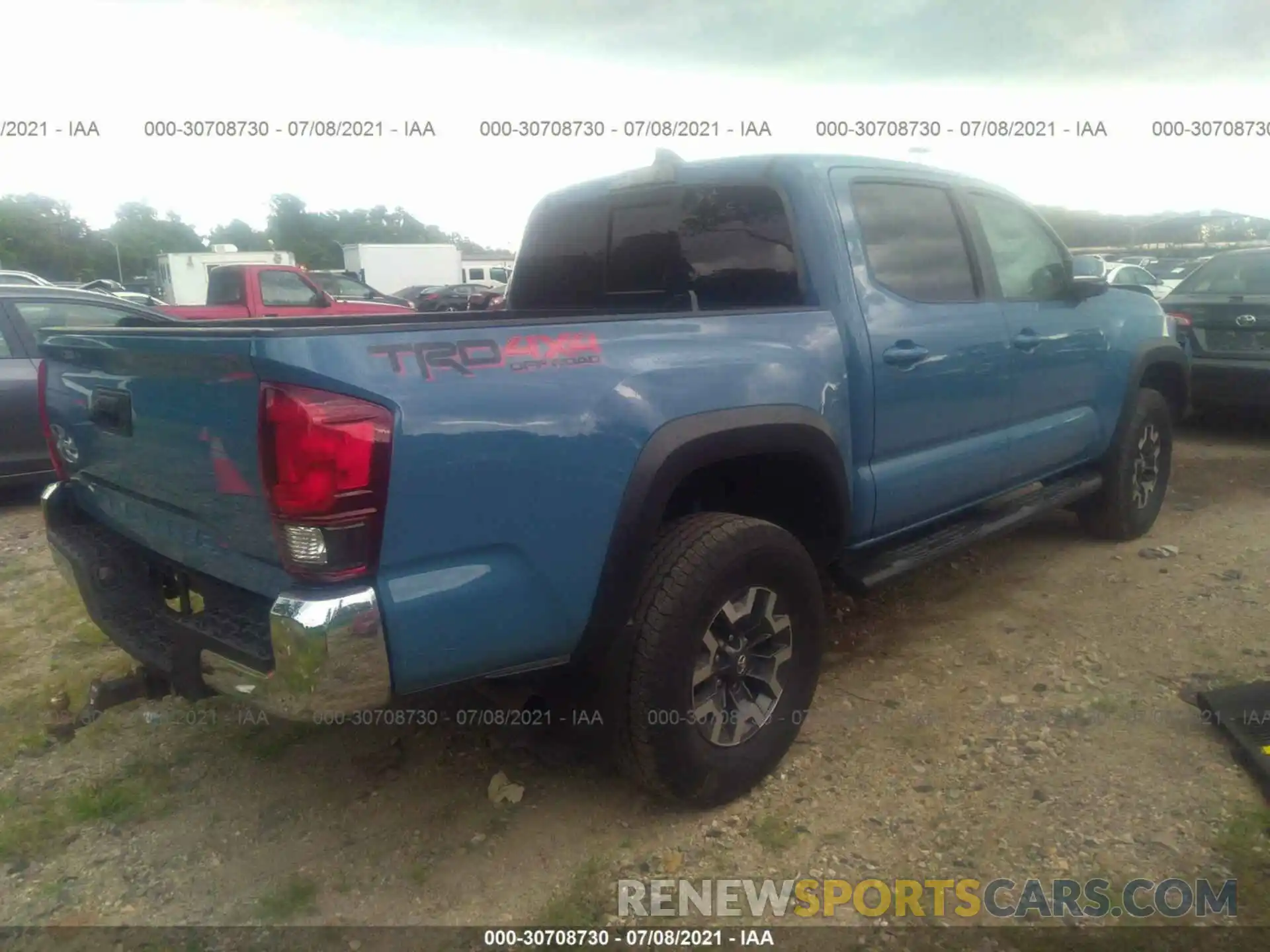 4 Photograph of a damaged car 3TMCZ5AN9KM223163 TOYOTA TACOMA 4WD 2019