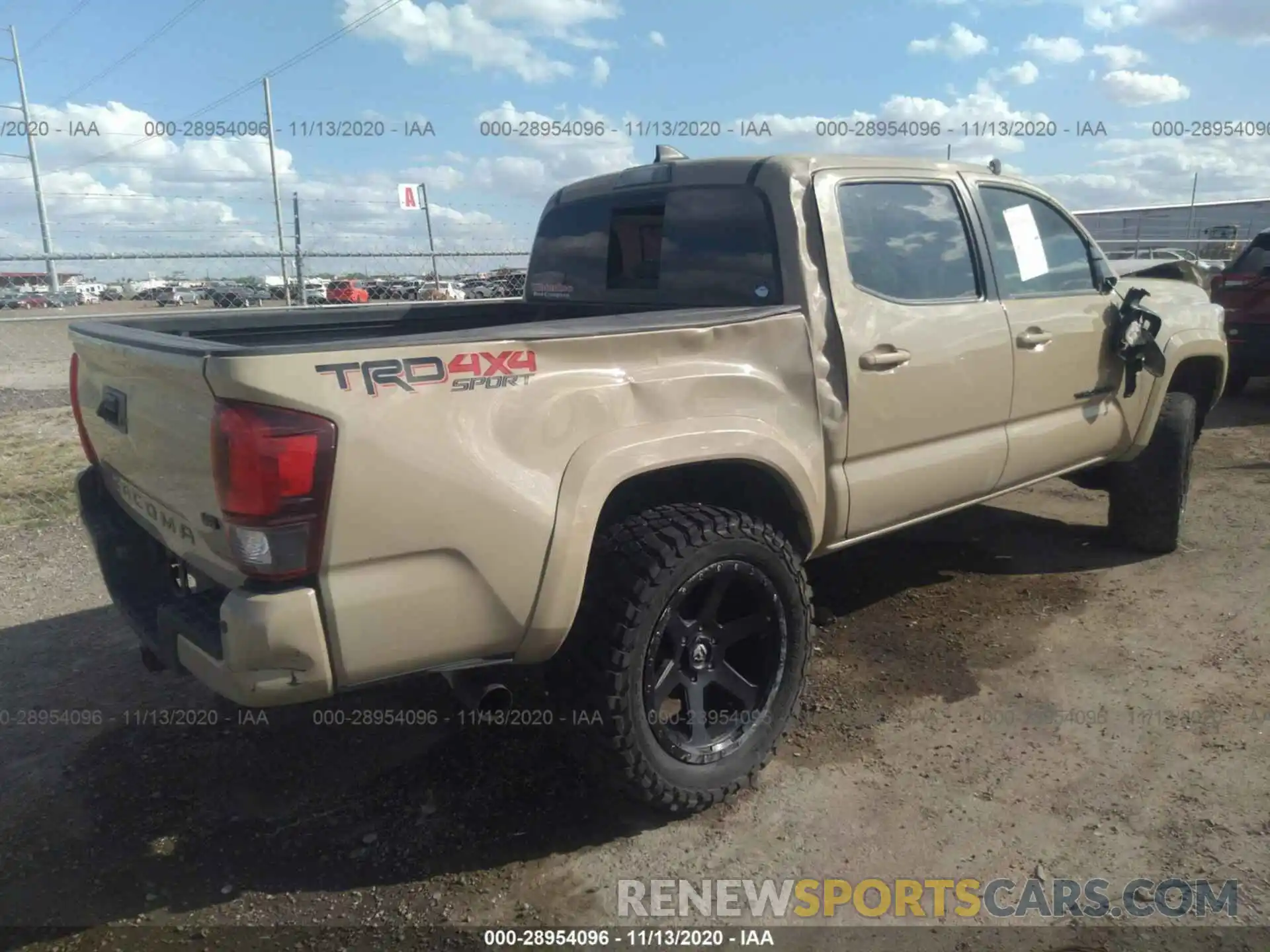 4 Photograph of a damaged car 3TMCZ5AN9KM228444 TOYOTA TACOMA 4WD 2019