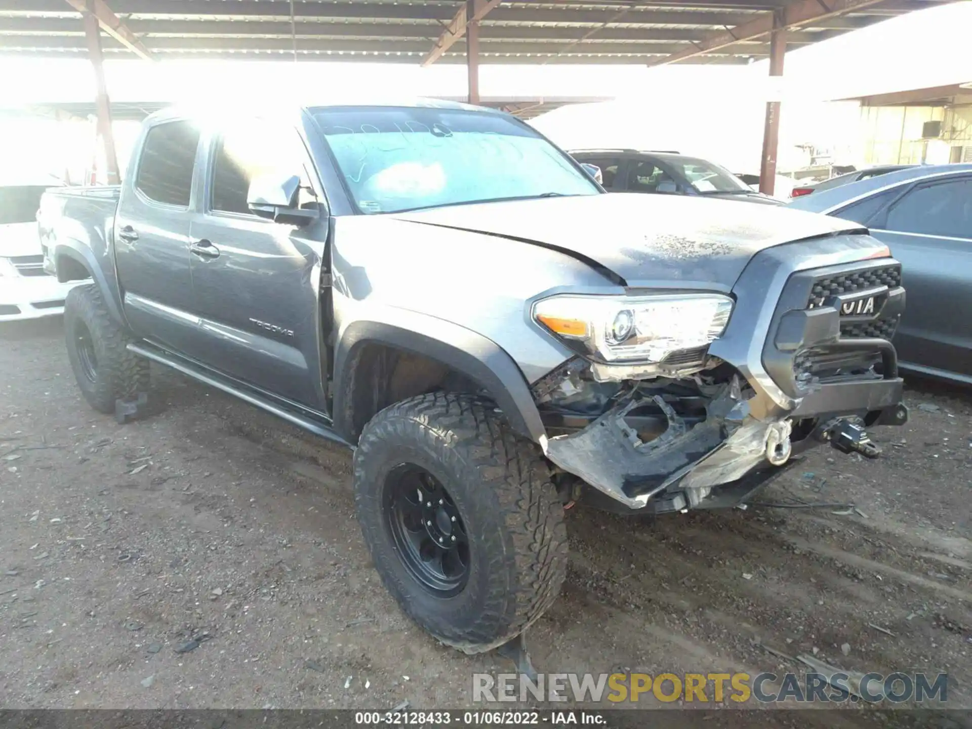 1 Photograph of a damaged car 3TMCZ5AN9KM229240 TOYOTA TACOMA 4WD 2019