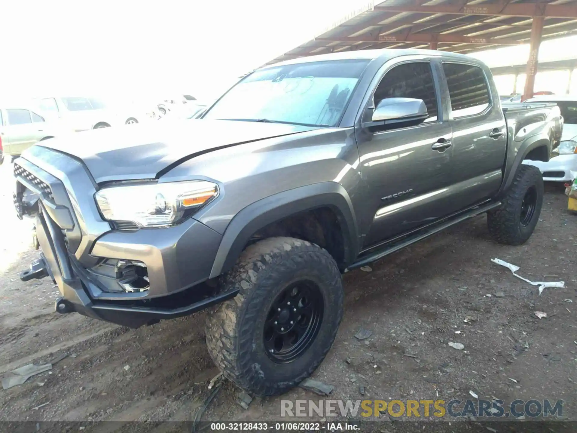 2 Фотография поврежденного автомобиля 3TMCZ5AN9KM229240 TOYOTA TACOMA 4WD 2019