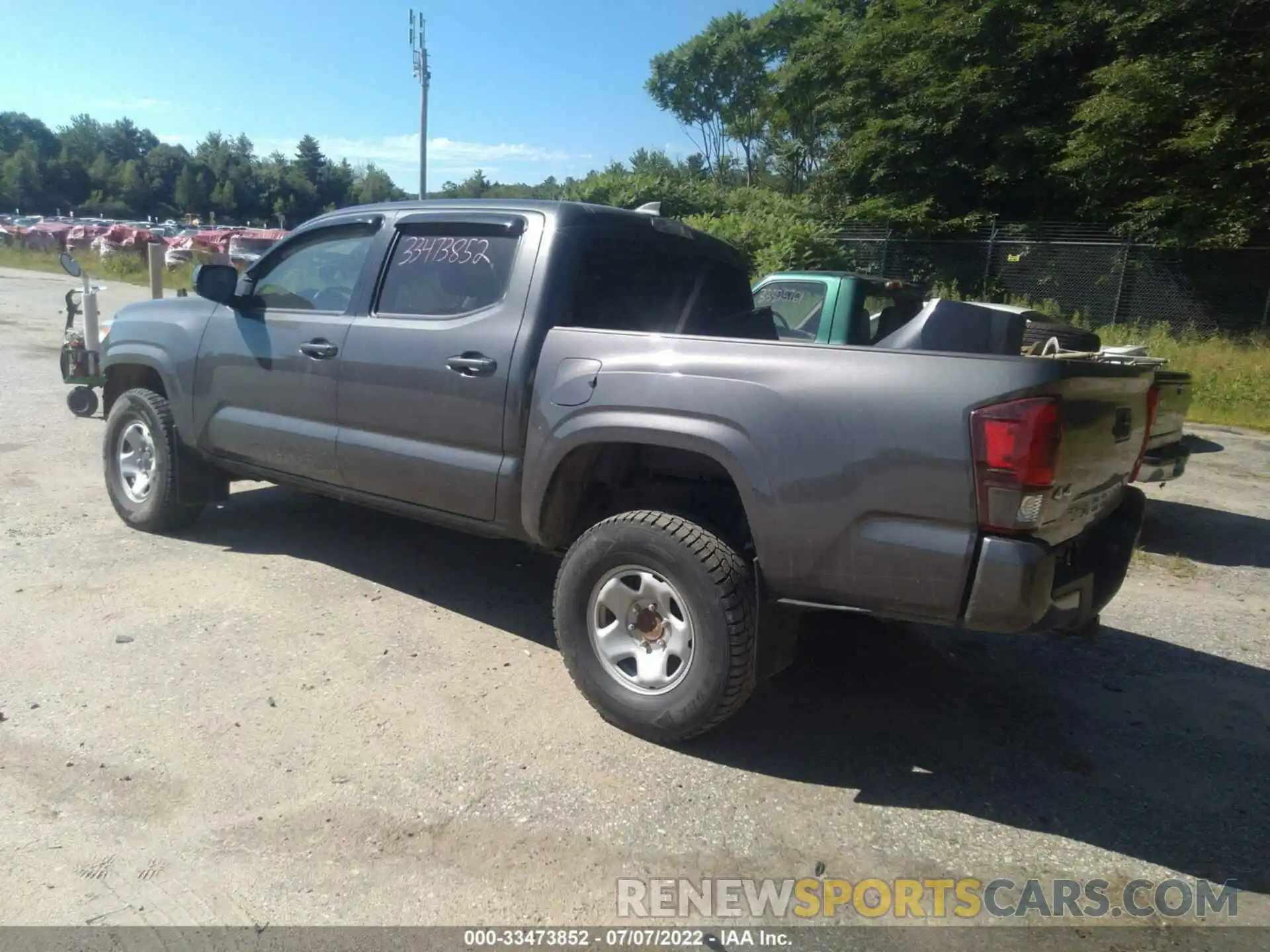 3 Photograph of a damaged car 3TMCZ5AN9KM234471 TOYOTA TACOMA 4WD 2019