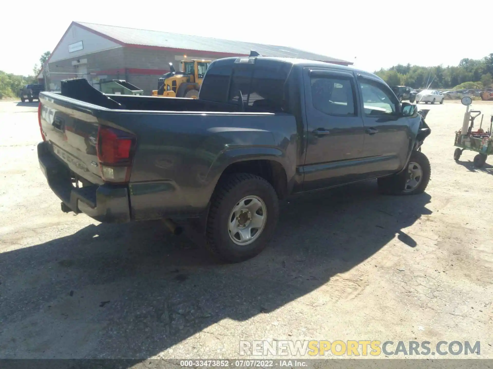 4 Photograph of a damaged car 3TMCZ5AN9KM234471 TOYOTA TACOMA 4WD 2019