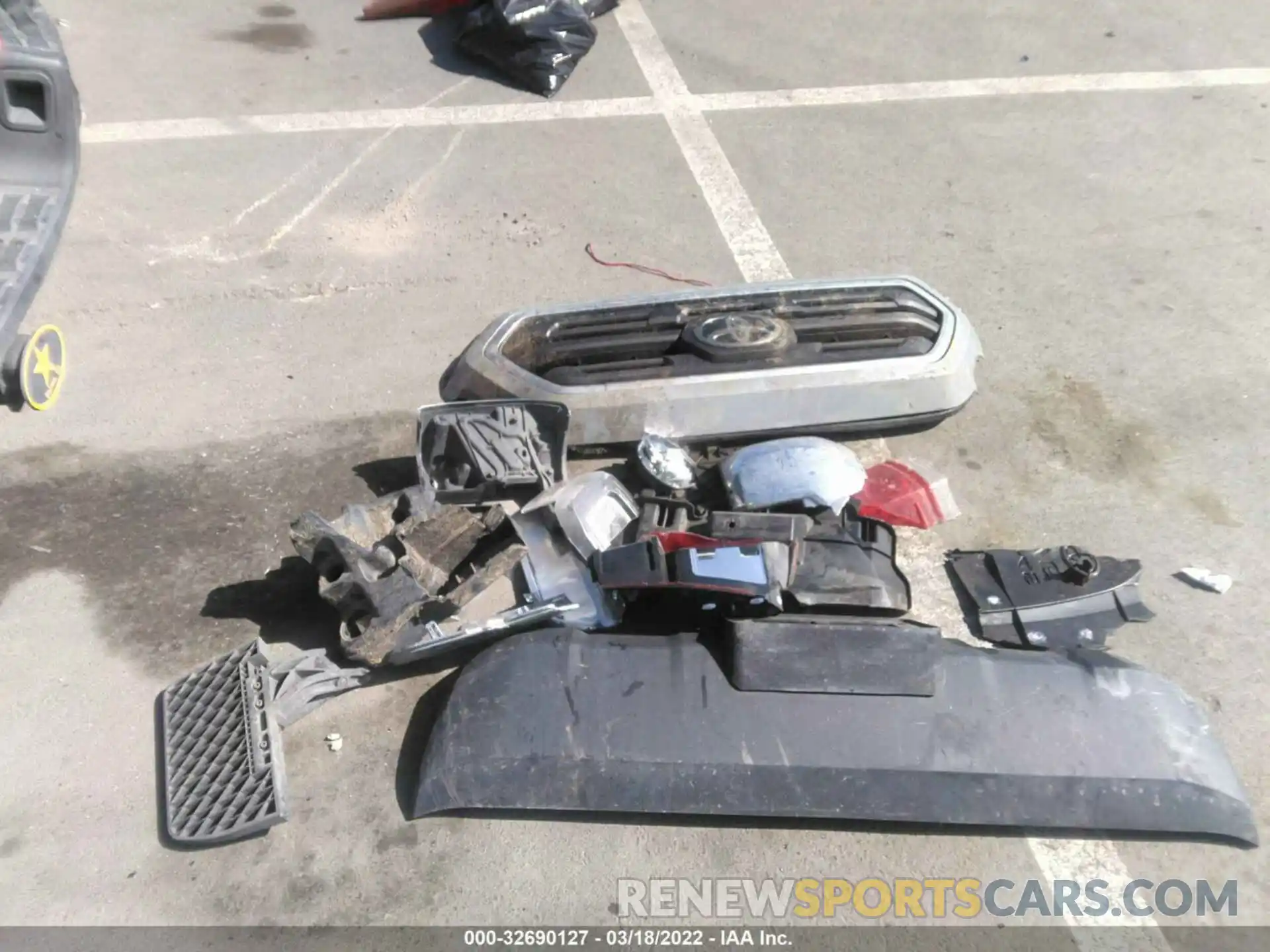 12 Photograph of a damaged car 3TMCZ5AN9KM235636 TOYOTA TACOMA 4WD 2019