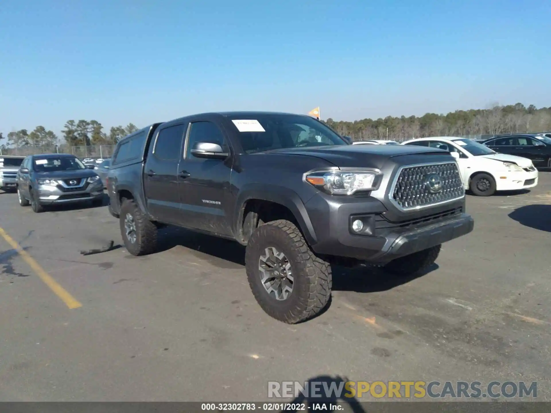 1 Photograph of a damaged car 3TMCZ5AN9KM238116 TOYOTA TACOMA 4WD 2019