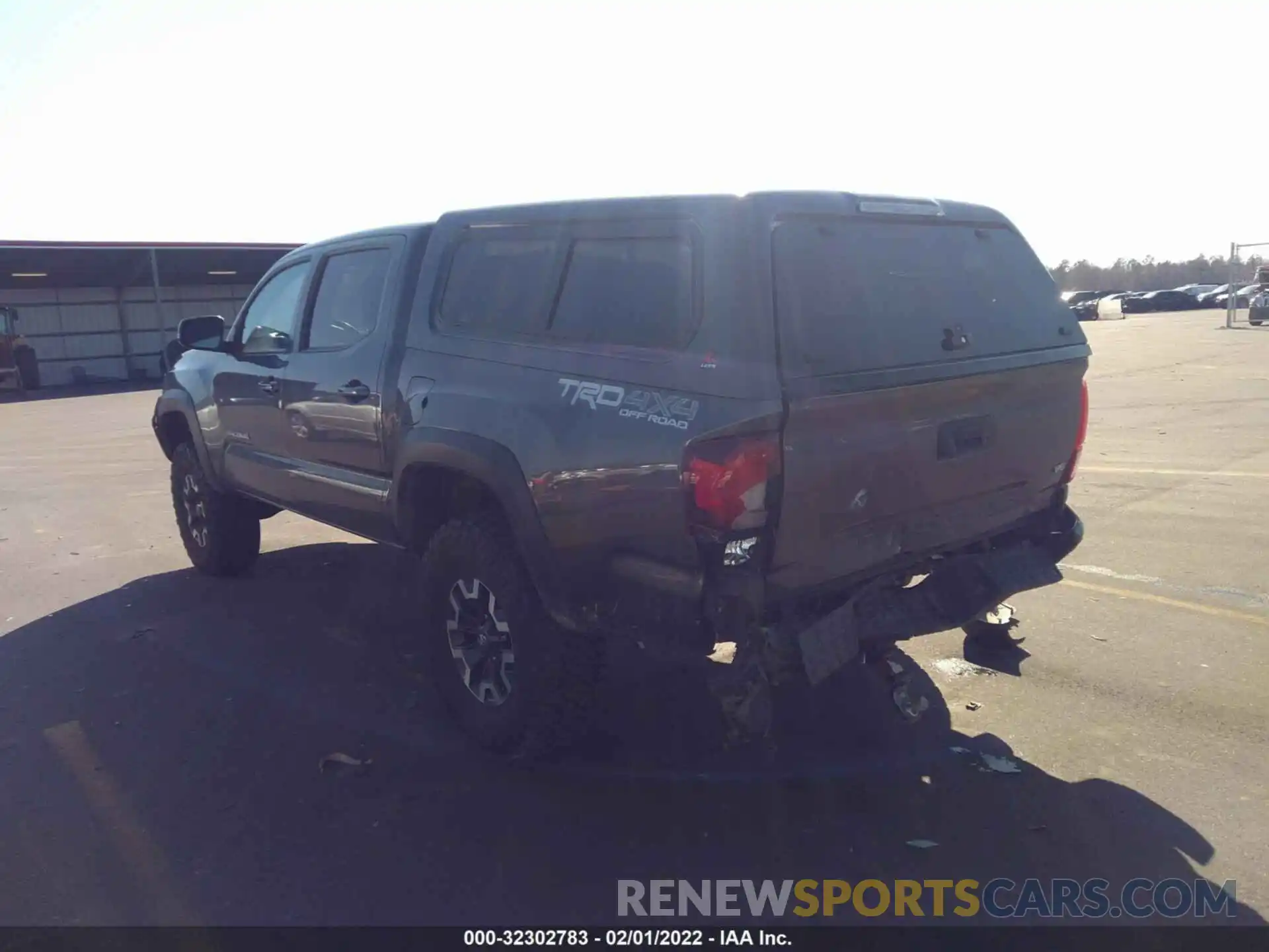 3 Photograph of a damaged car 3TMCZ5AN9KM238116 TOYOTA TACOMA 4WD 2019