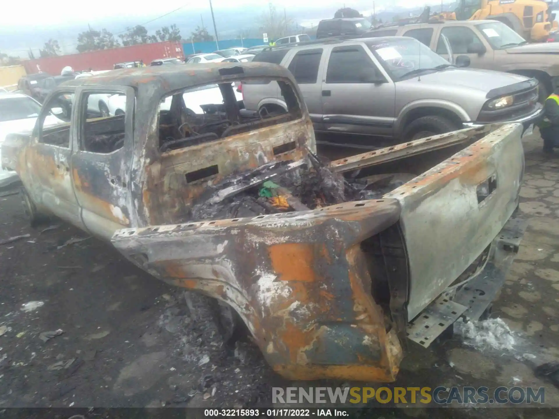 3 Photograph of a damaged car 3TMCZ5AN9KM245597 TOYOTA TACOMA 4WD 2019