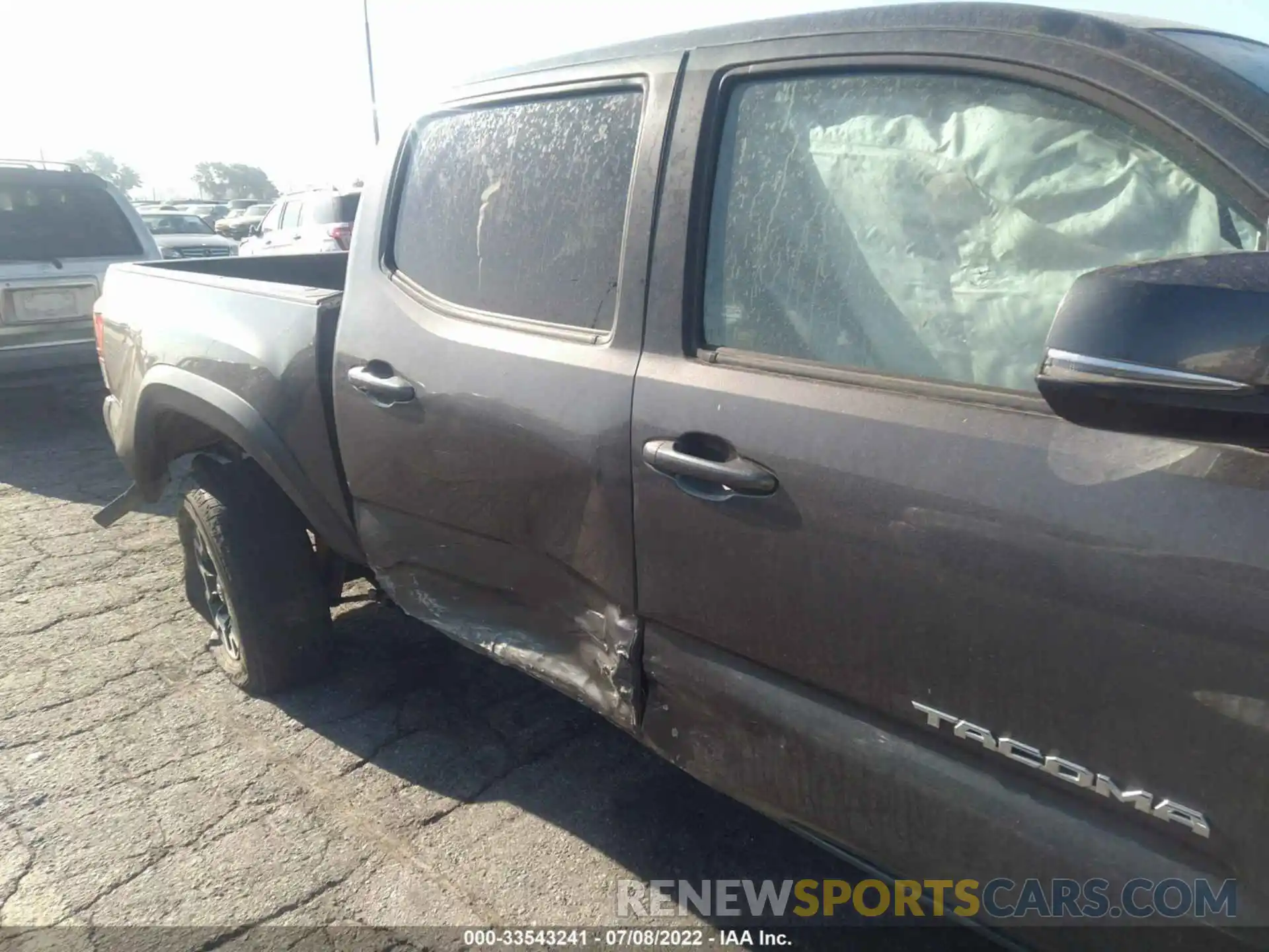 6 Photograph of a damaged car 3TMCZ5AN9KM246961 TOYOTA TACOMA 4WD 2019