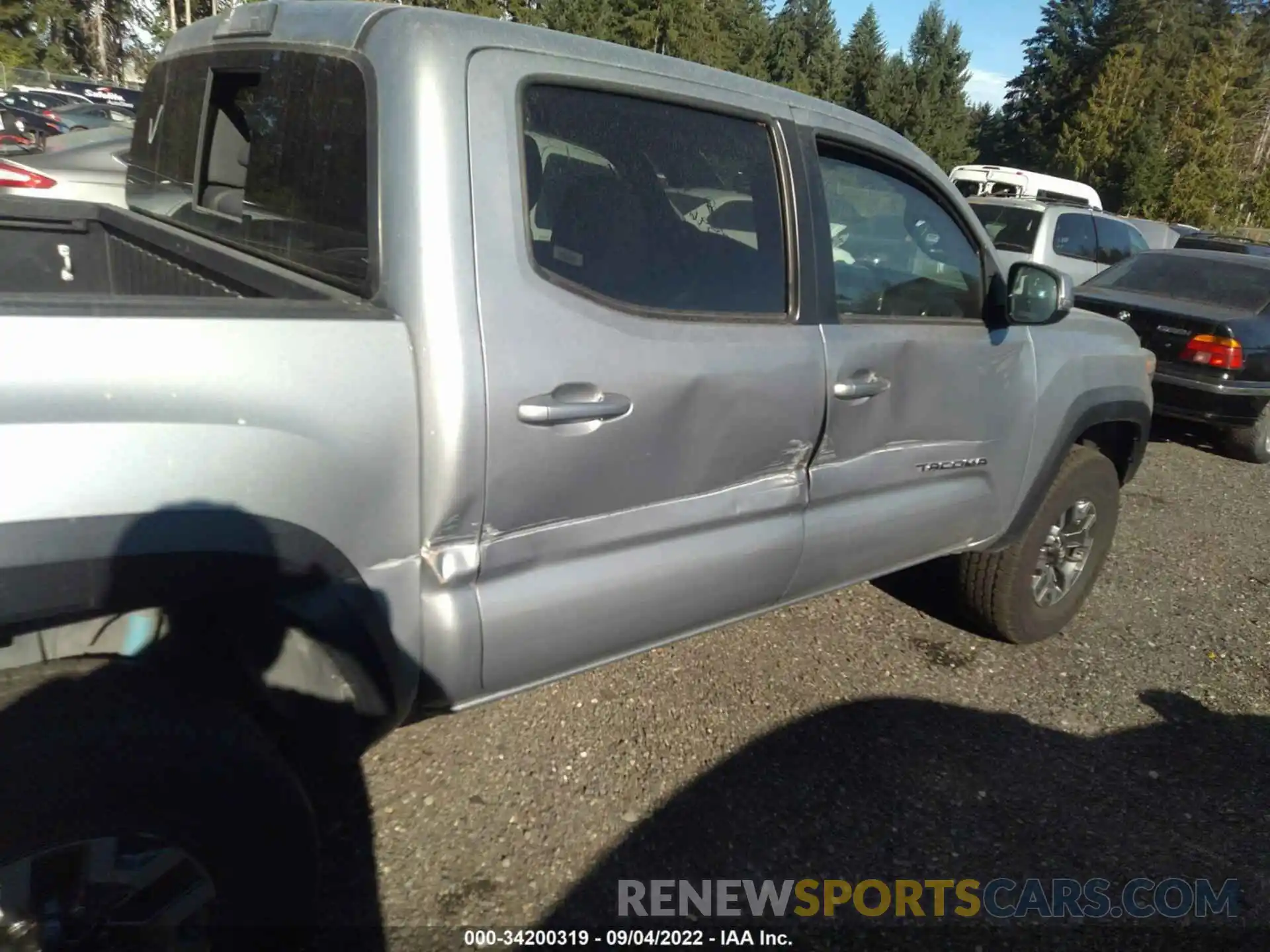 6 Photograph of a damaged car 3TMCZ5AN9KM252596 TOYOTA TACOMA 4WD 2019