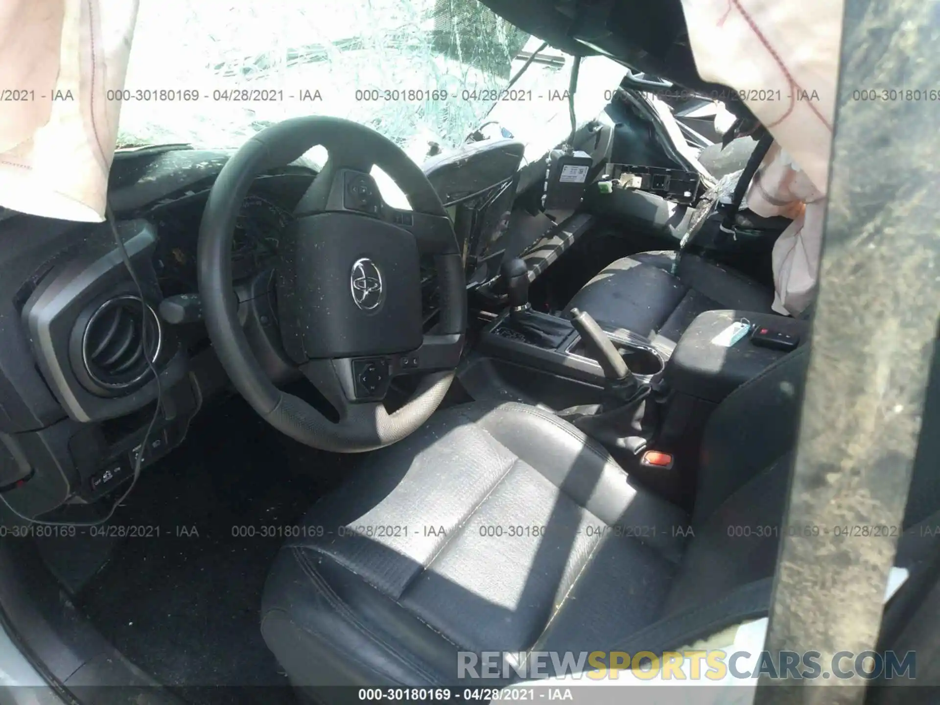 5 Photograph of a damaged car 3TMCZ5AN9KM253666 TOYOTA TACOMA 4WD 2019