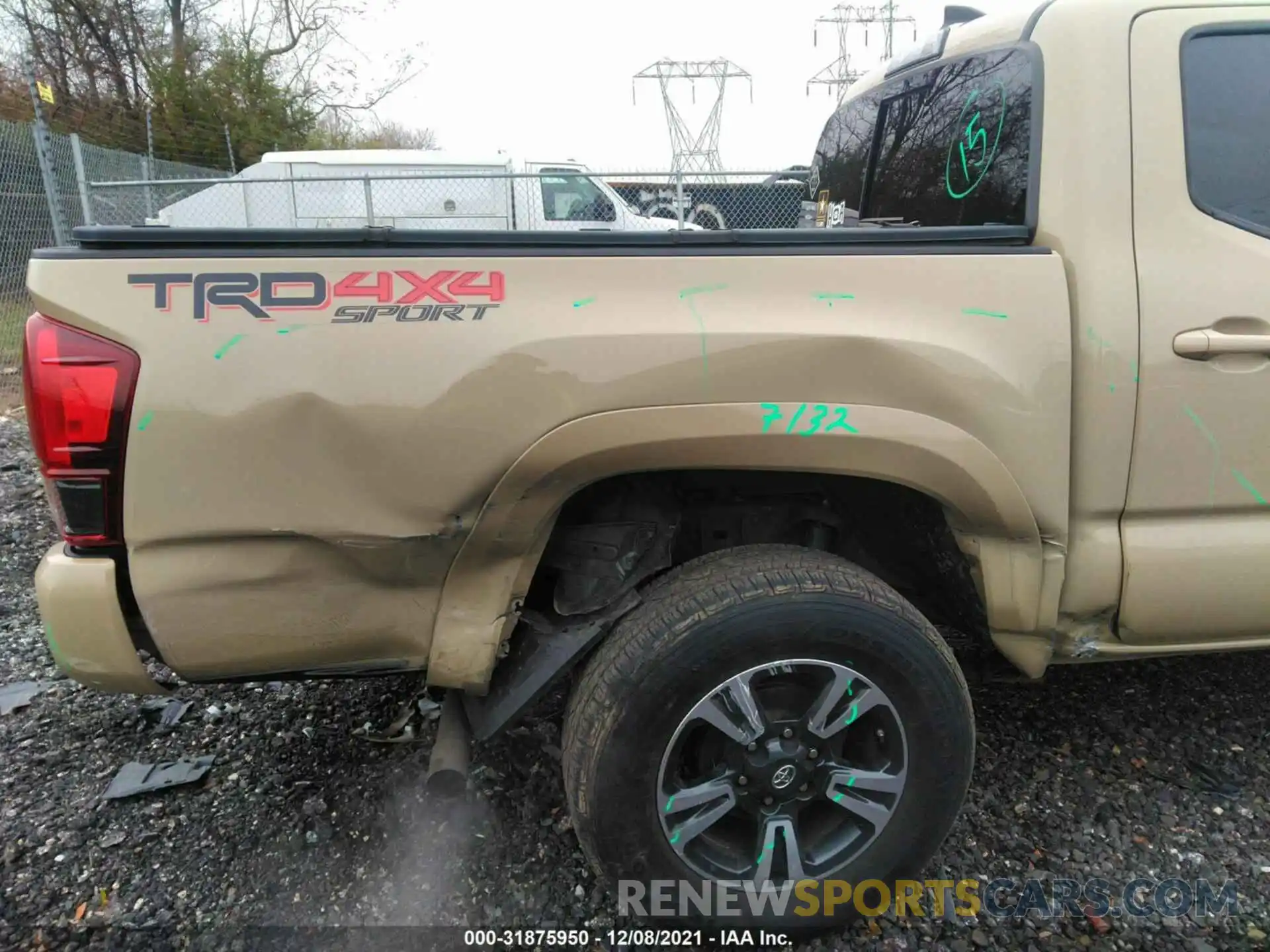 6 Photograph of a damaged car 3TMCZ5AN9KM255515 TOYOTA TACOMA 4WD 2019