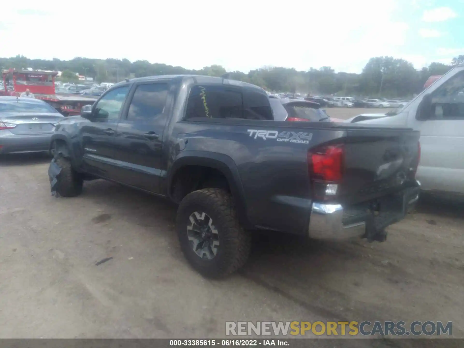 3 Photograph of a damaged car 3TMCZ5AN9KM257507 TOYOTA TACOMA 4WD 2019