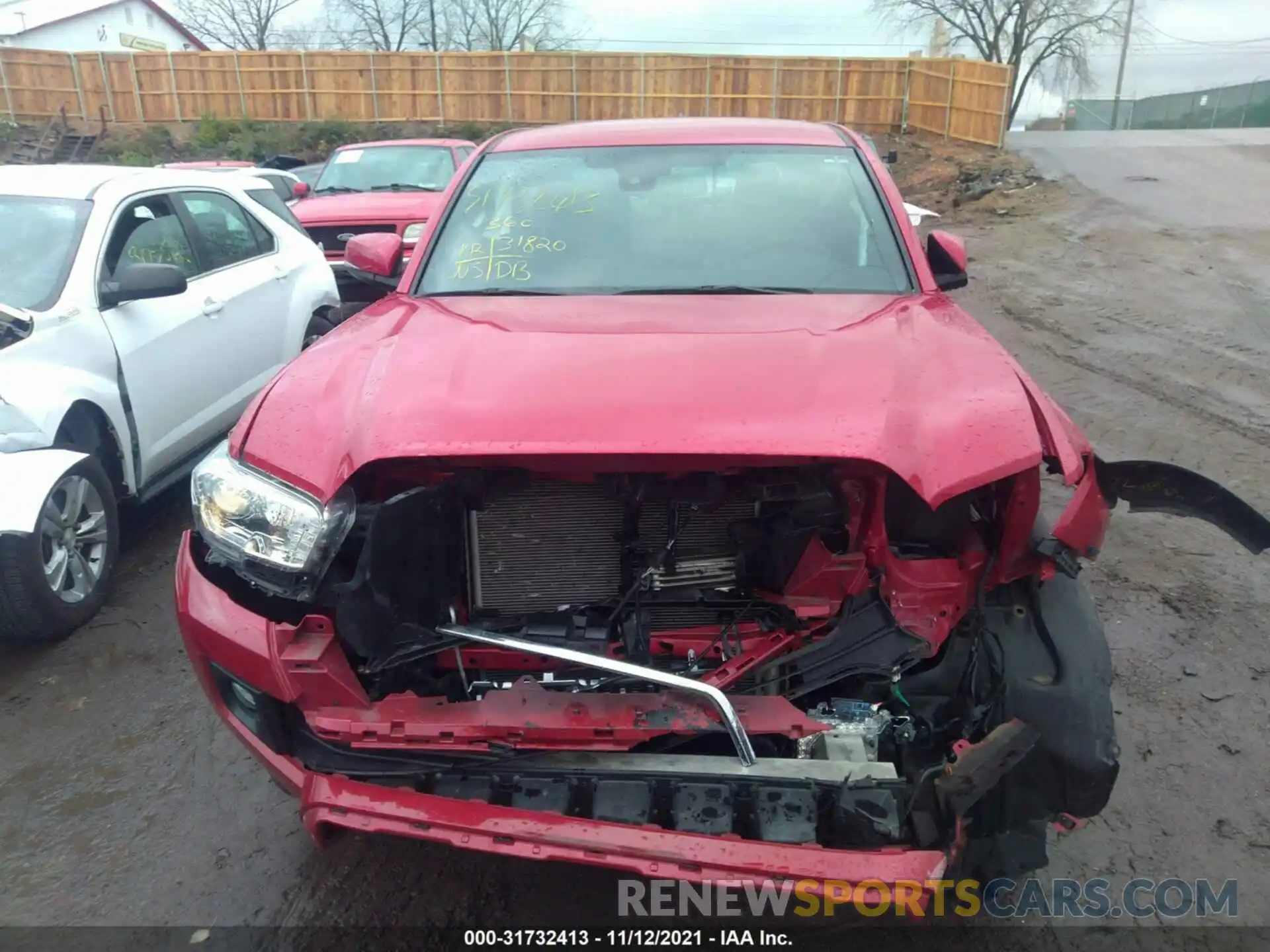 10 Photograph of a damaged car 3TMCZ5AN9KM260696 TOYOTA TACOMA 4WD 2019