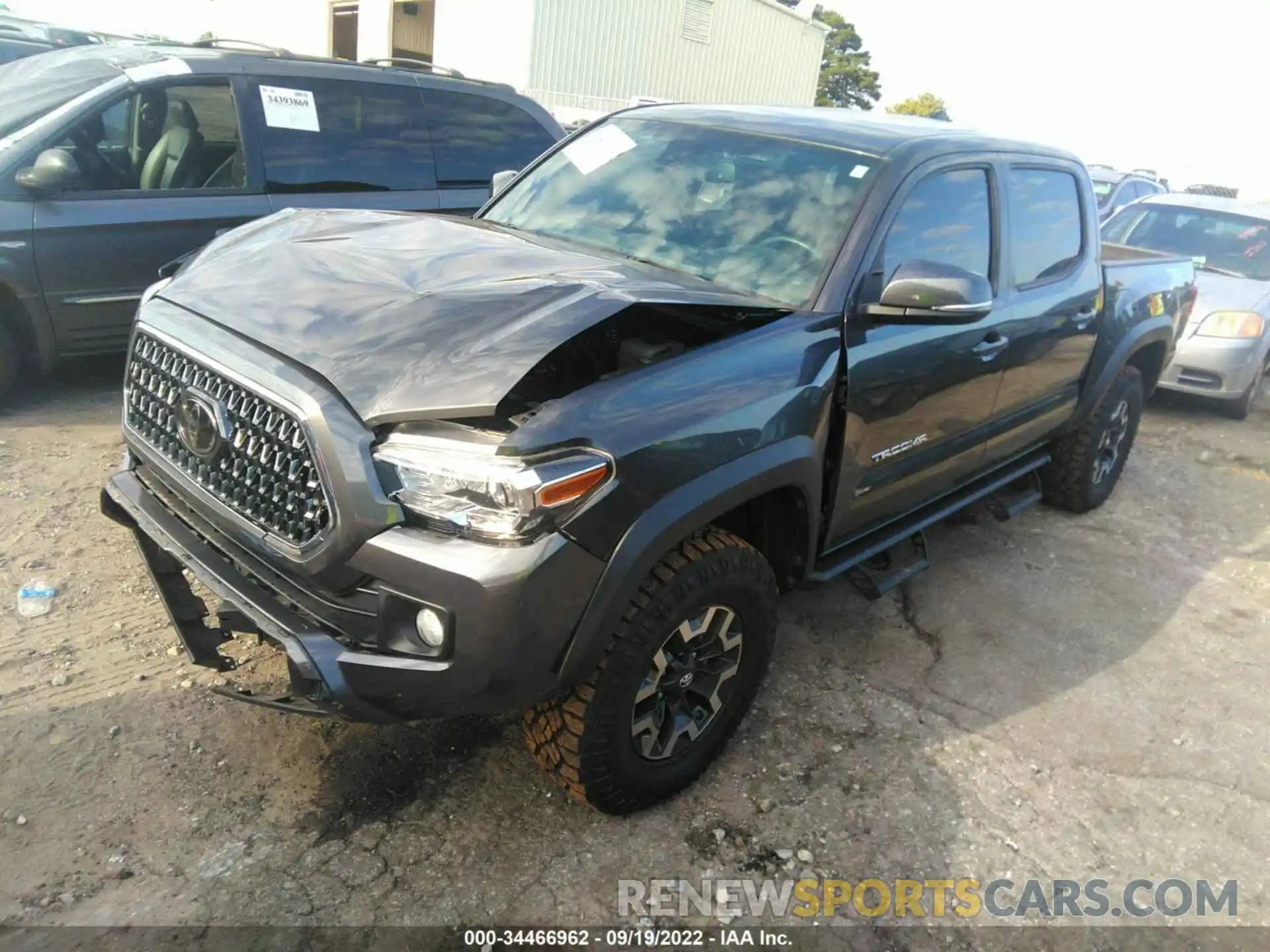 2 Photograph of a damaged car 3TMCZ5AN9KM277739 TOYOTA TACOMA 4WD 2019