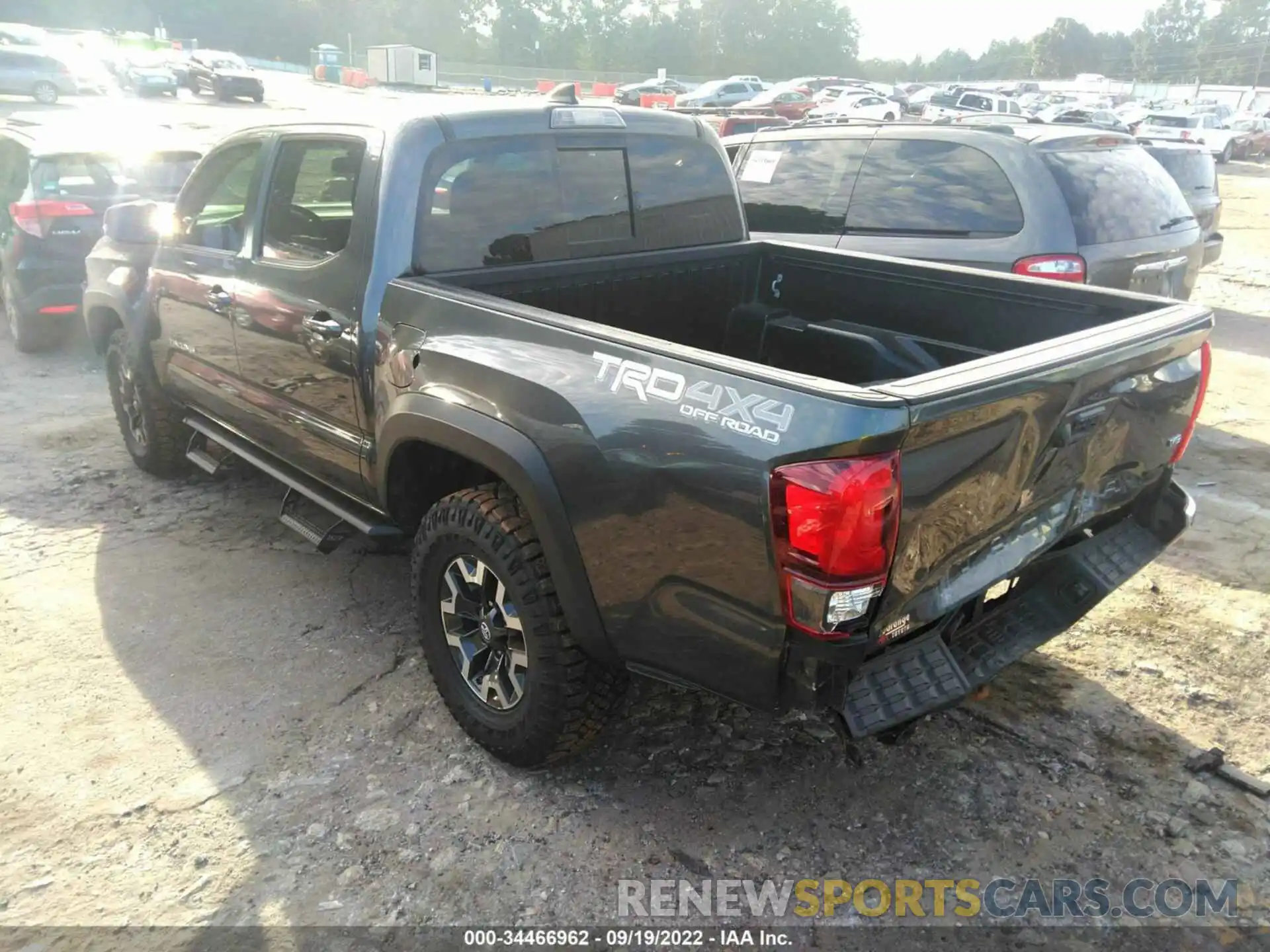 3 Photograph of a damaged car 3TMCZ5AN9KM277739 TOYOTA TACOMA 4WD 2019