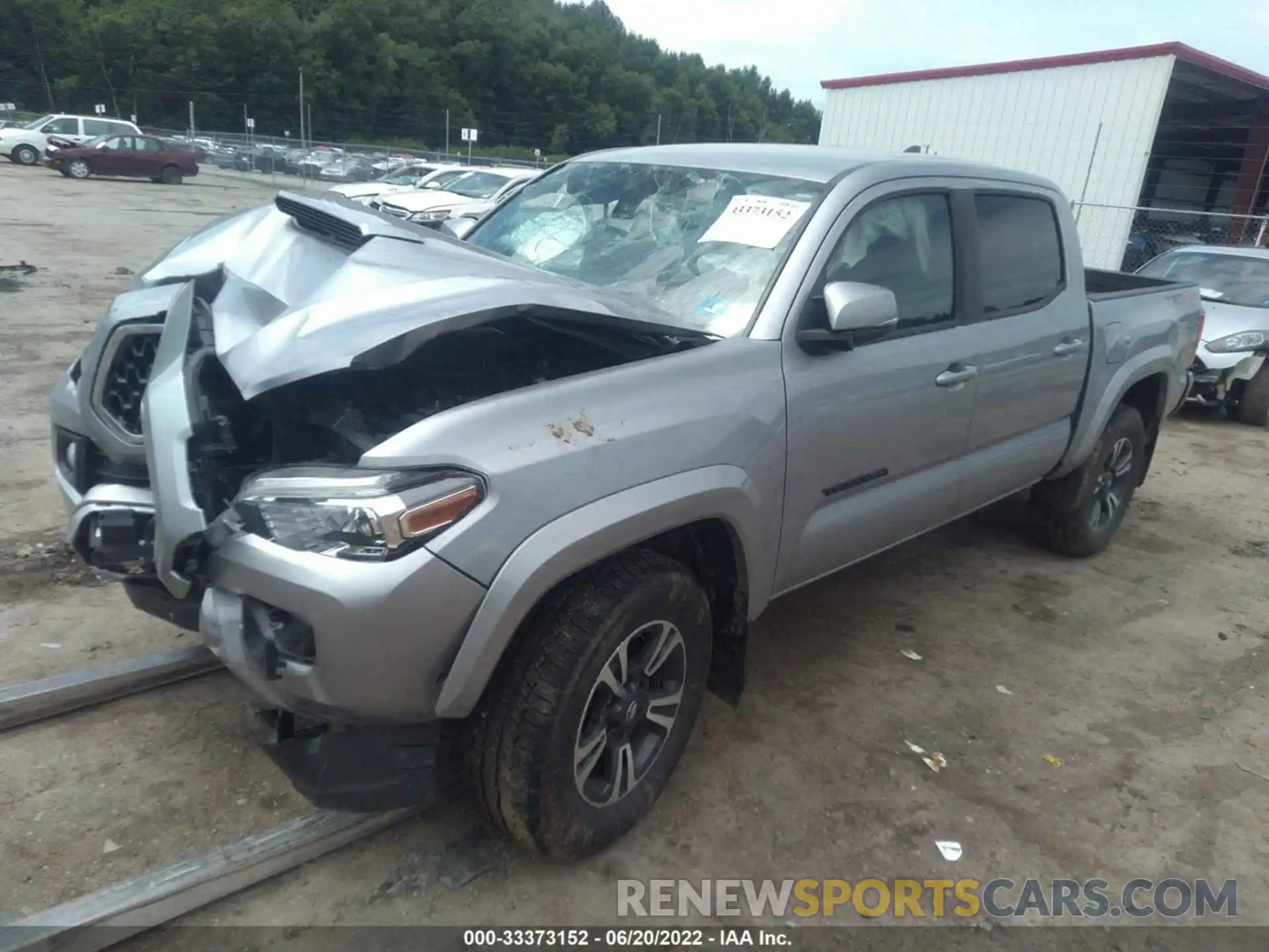 2 Фотография поврежденного автомобиля 3TMCZ5AN9KM279930 TOYOTA TACOMA 4WD 2019