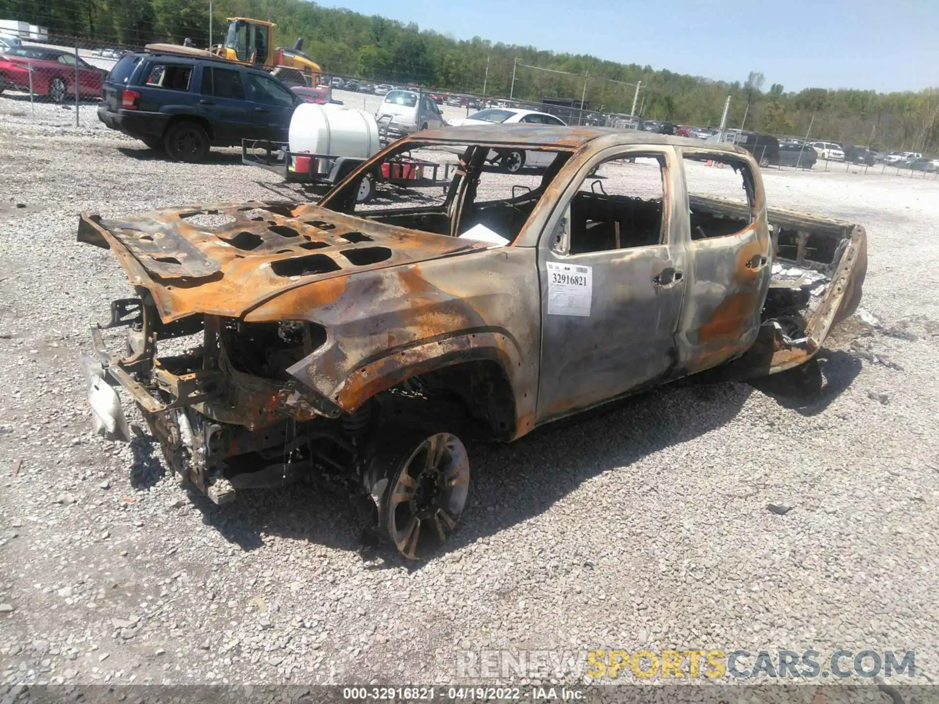 2 Photograph of a damaged car 3TMCZ5AN9KM282813 TOYOTA TACOMA 4WD 2019