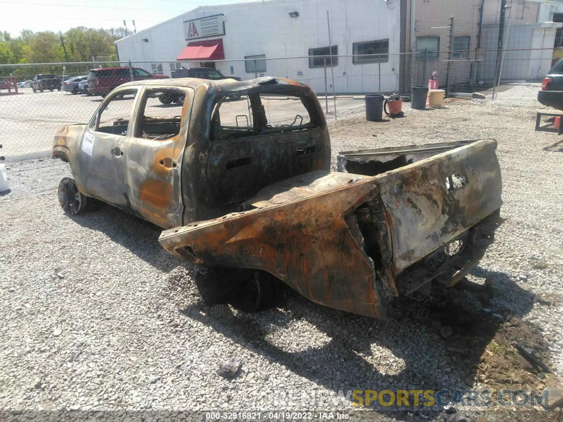 3 Photograph of a damaged car 3TMCZ5AN9KM282813 TOYOTA TACOMA 4WD 2019