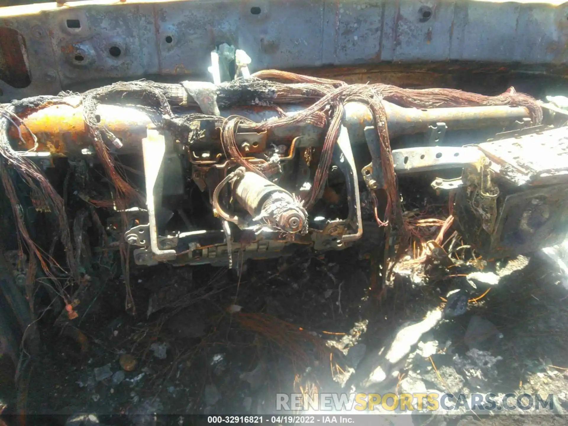 7 Photograph of a damaged car 3TMCZ5AN9KM282813 TOYOTA TACOMA 4WD 2019