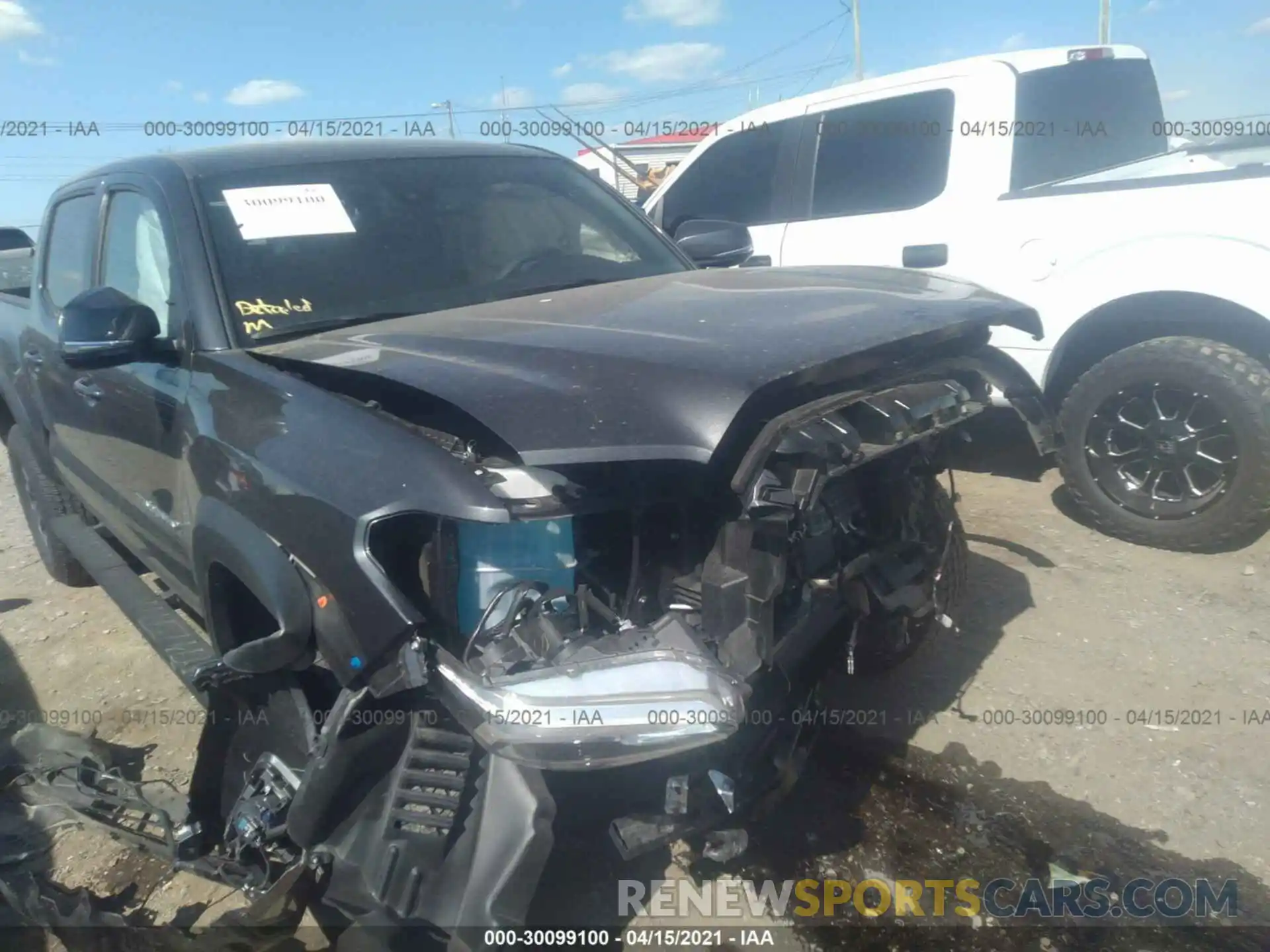 1 Фотография поврежденного автомобиля 3TMCZ5AN9KM285775 TOYOTA TACOMA 4WD 2019
