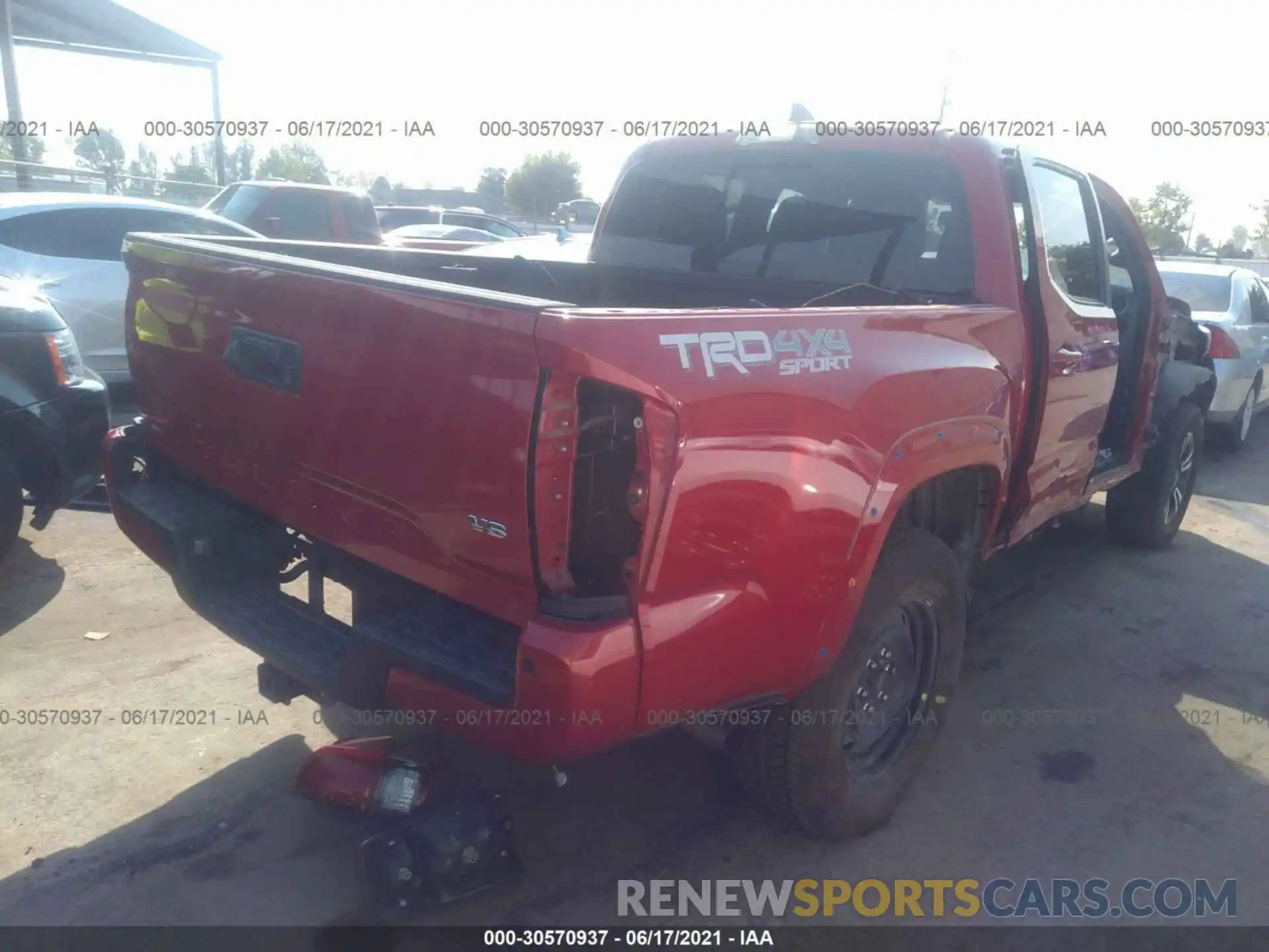 4 Photograph of a damaged car 3TMCZ5ANXKM189251 TOYOTA TACOMA 4WD 2019