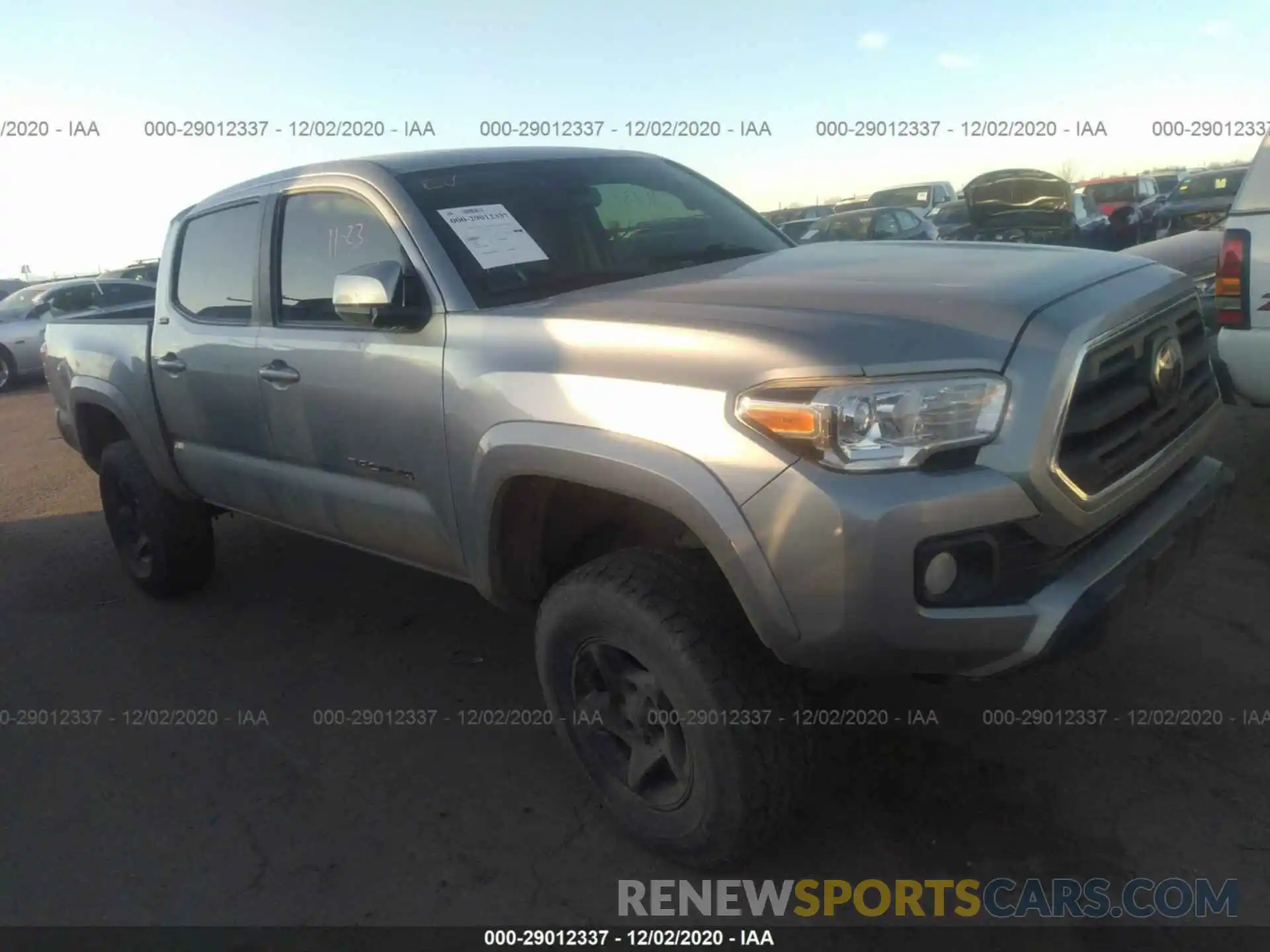 1 Photograph of a damaged car 3TMCZ5ANXKM196605 TOYOTA TACOMA 4WD 2019