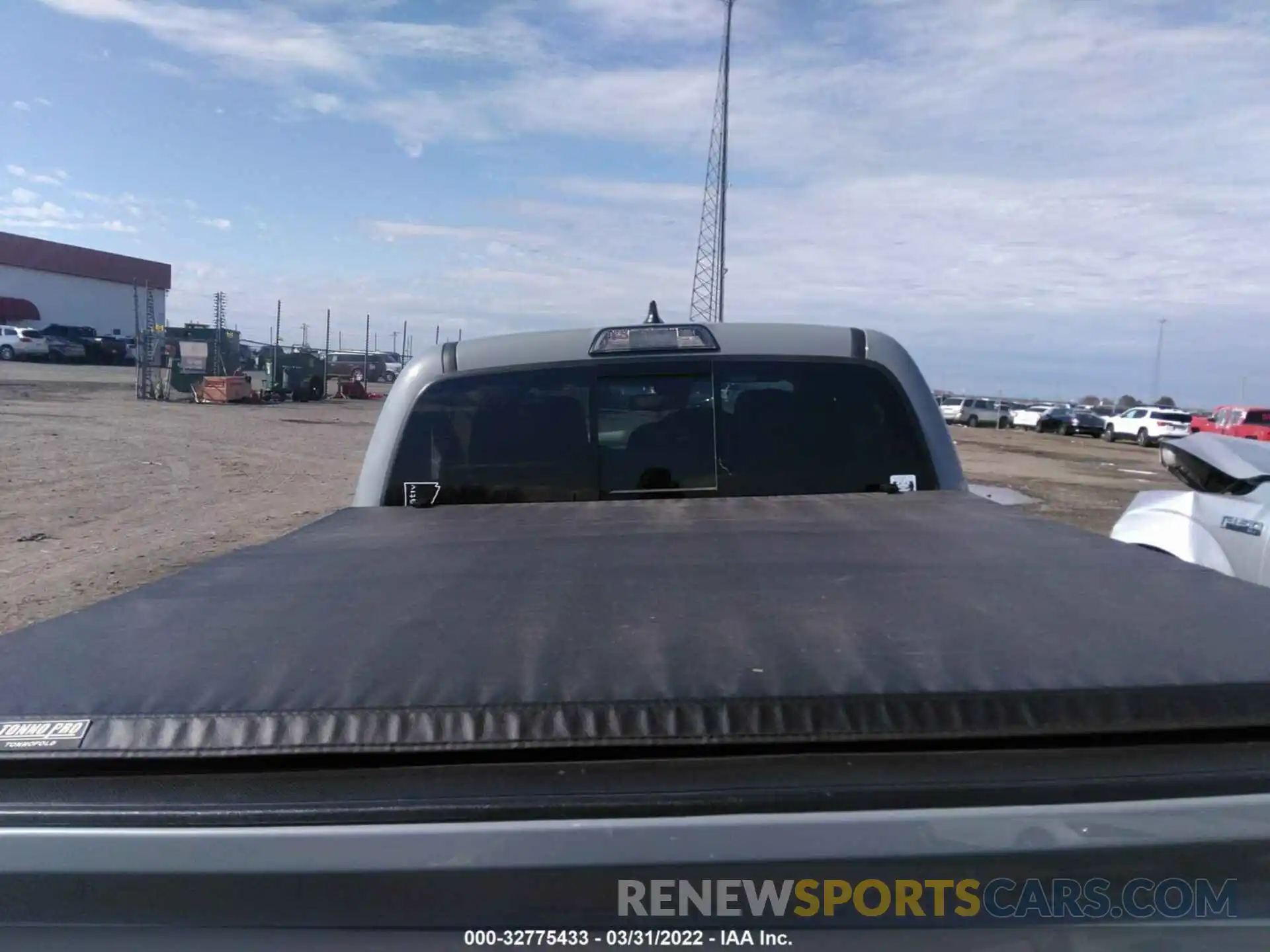 8 Photograph of a damaged car 3TMCZ5ANXKM199603 TOYOTA TACOMA 4WD 2019