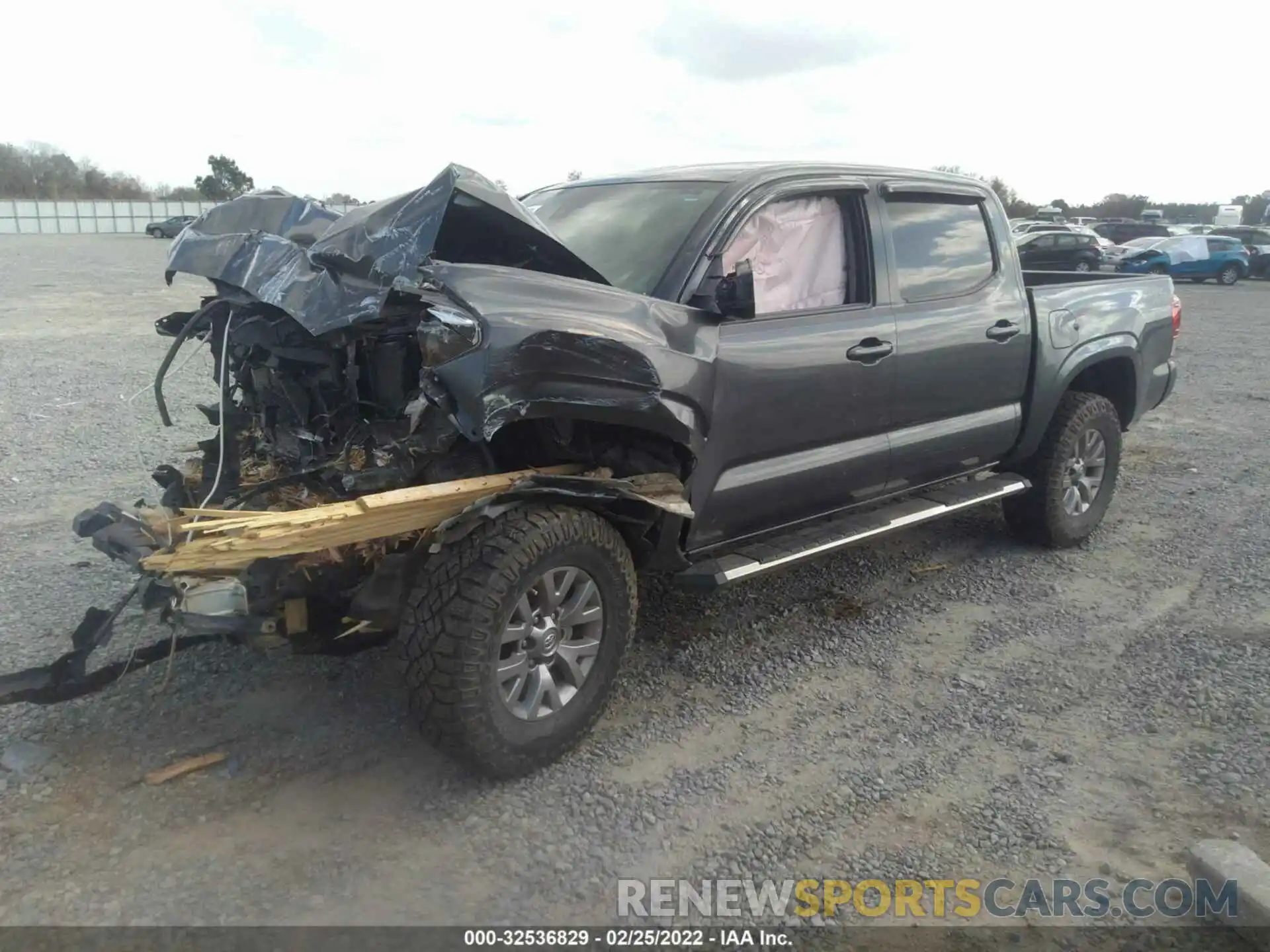 2 Photograph of a damaged car 3TMCZ5ANXKM208252 TOYOTA TACOMA 4WD 2019