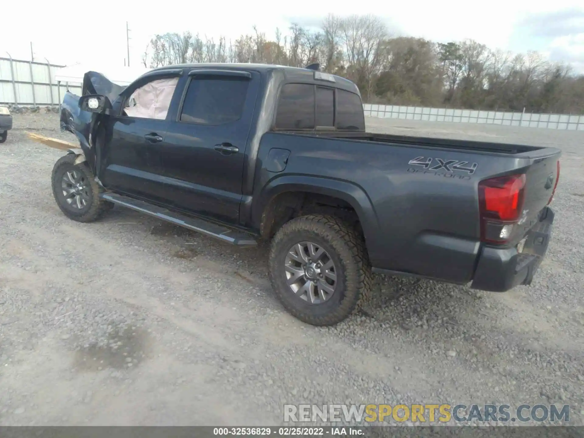 3 Photograph of a damaged car 3TMCZ5ANXKM208252 TOYOTA TACOMA 4WD 2019