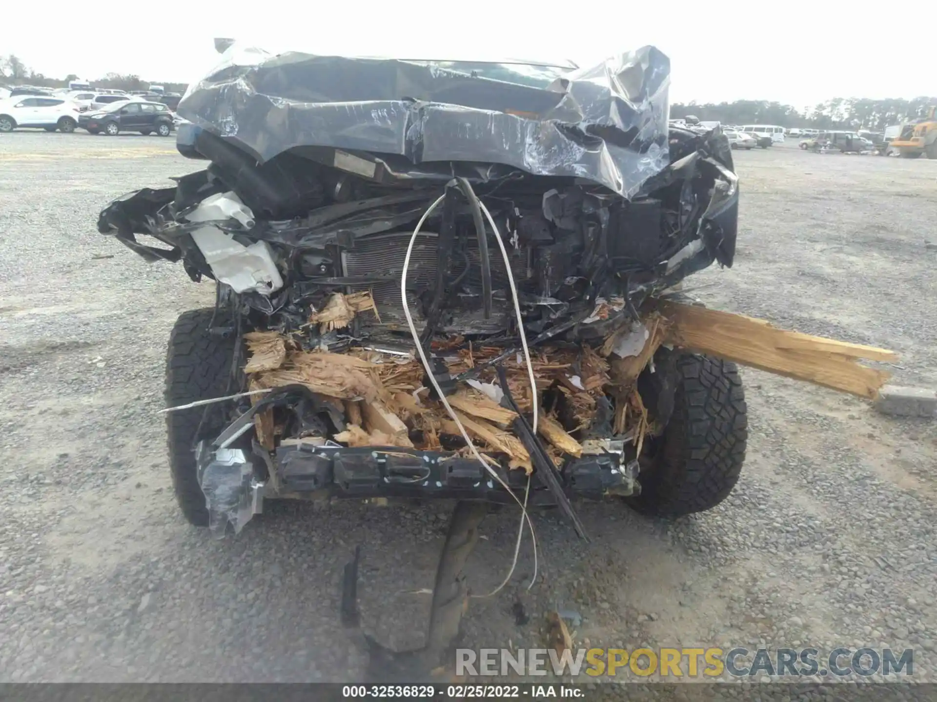 6 Photograph of a damaged car 3TMCZ5ANXKM208252 TOYOTA TACOMA 4WD 2019