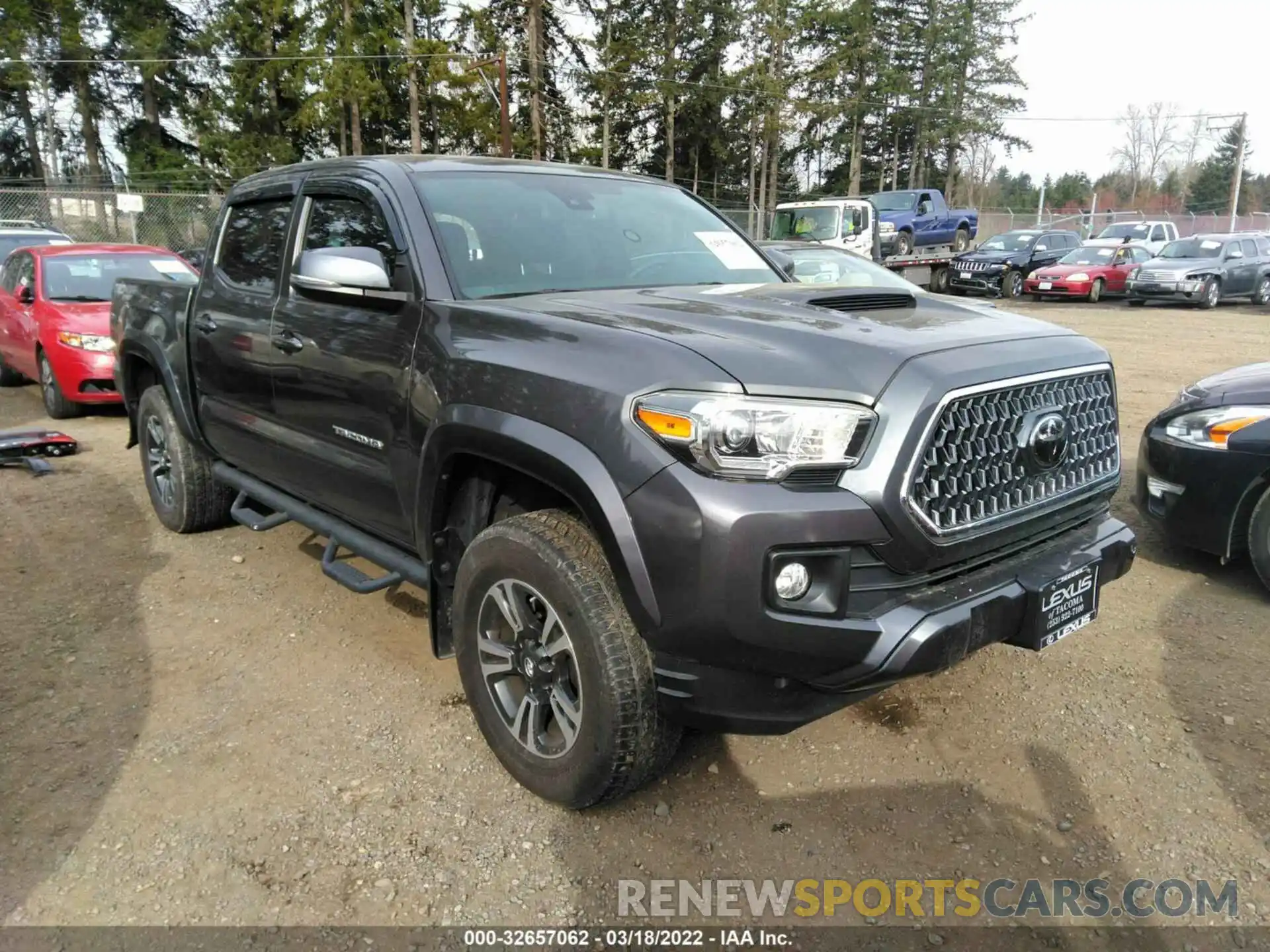 1 Photograph of a damaged car 3TMCZ5ANXKM212527 TOYOTA TACOMA 4WD 2019