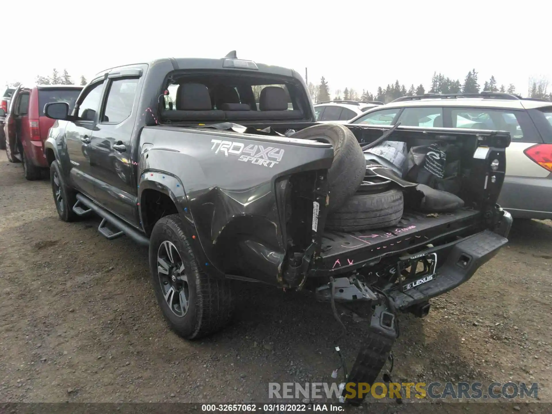 3 Фотография поврежденного автомобиля 3TMCZ5ANXKM212527 TOYOTA TACOMA 4WD 2019