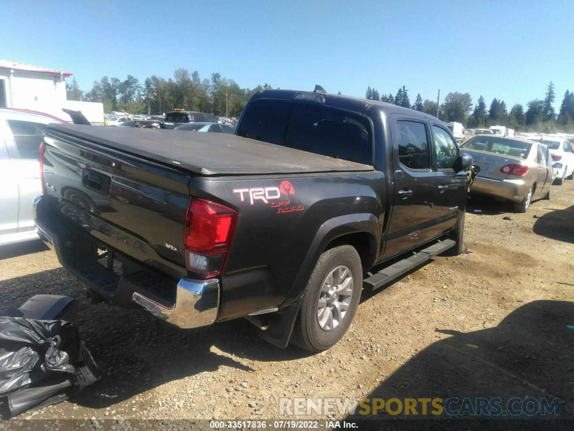 4 Фотография поврежденного автомобиля 3TMCZ5ANXKM216447 TOYOTA TACOMA 4WD 2019