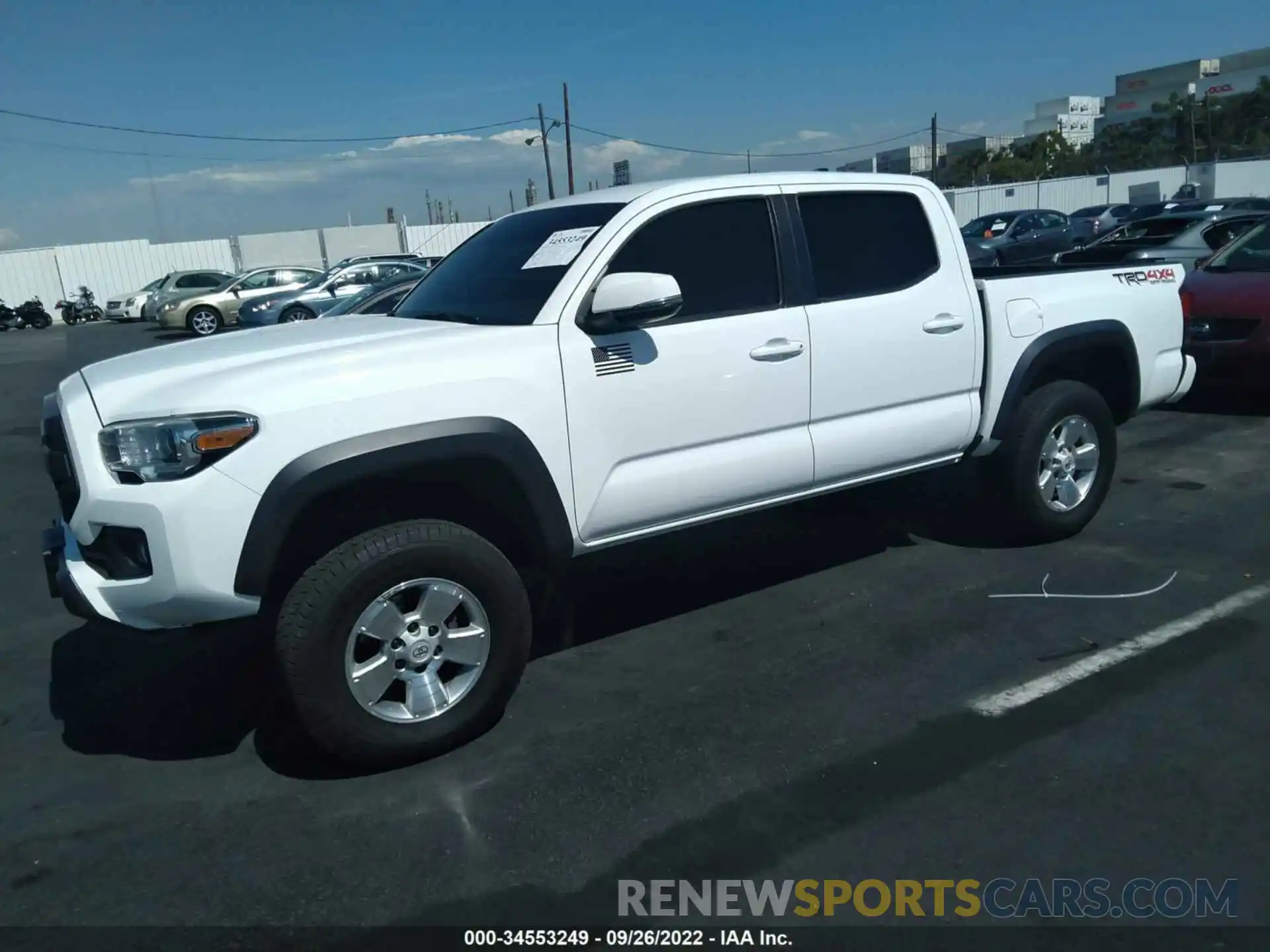 2 Photograph of a damaged car 3TMCZ5ANXKM218831 TOYOTA TACOMA 4WD 2019