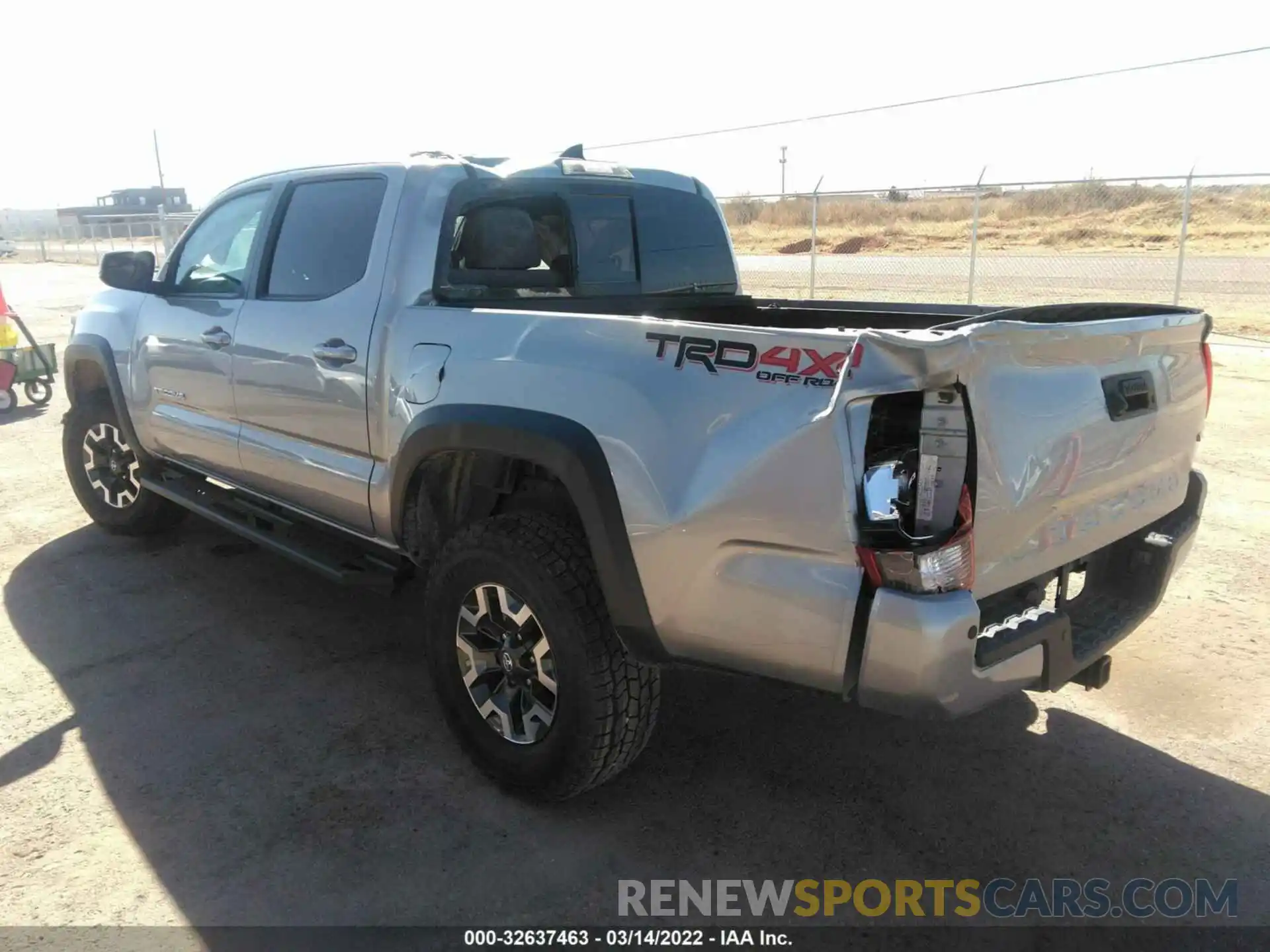 3 Photograph of a damaged car 3TMCZ5ANXKM221678 TOYOTA TACOMA 4WD 2019